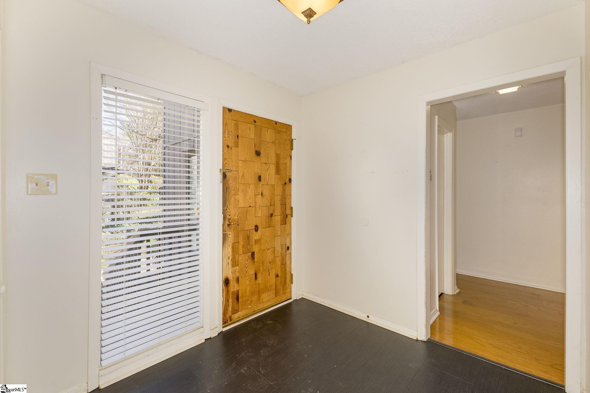 125 Inglewood Way Greenville, SC 29615