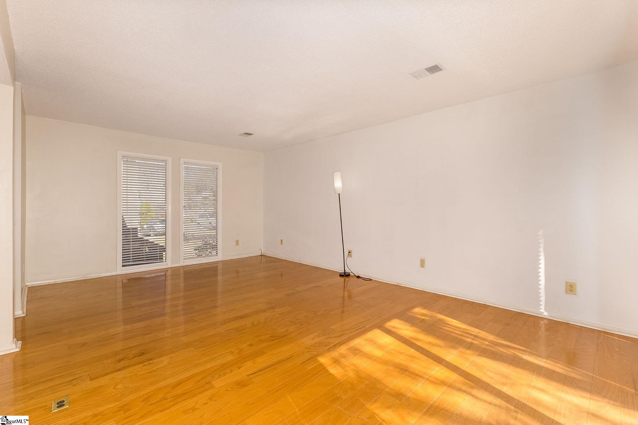 125 Inglewood Way Greenville, SC 29615