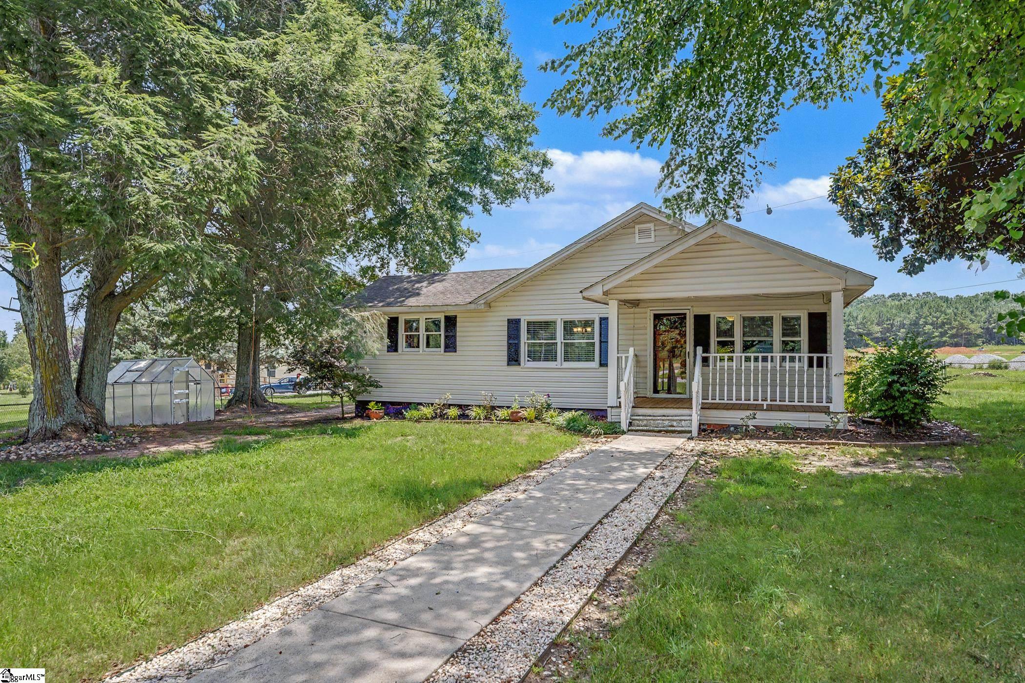 7809 Moorefield Highway Liberty, SC 29657