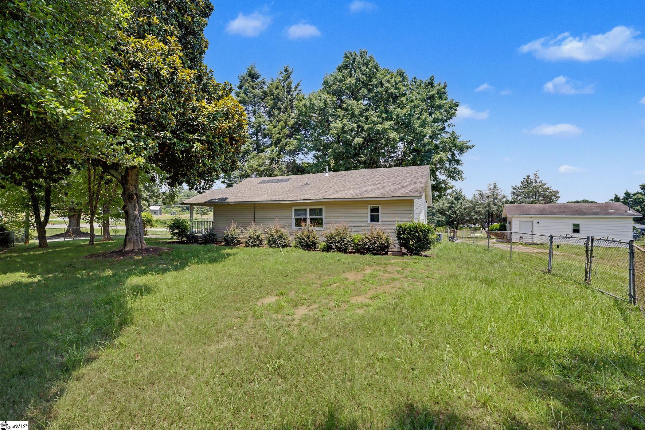 7809 Moorefield Highway Liberty, SC 29657