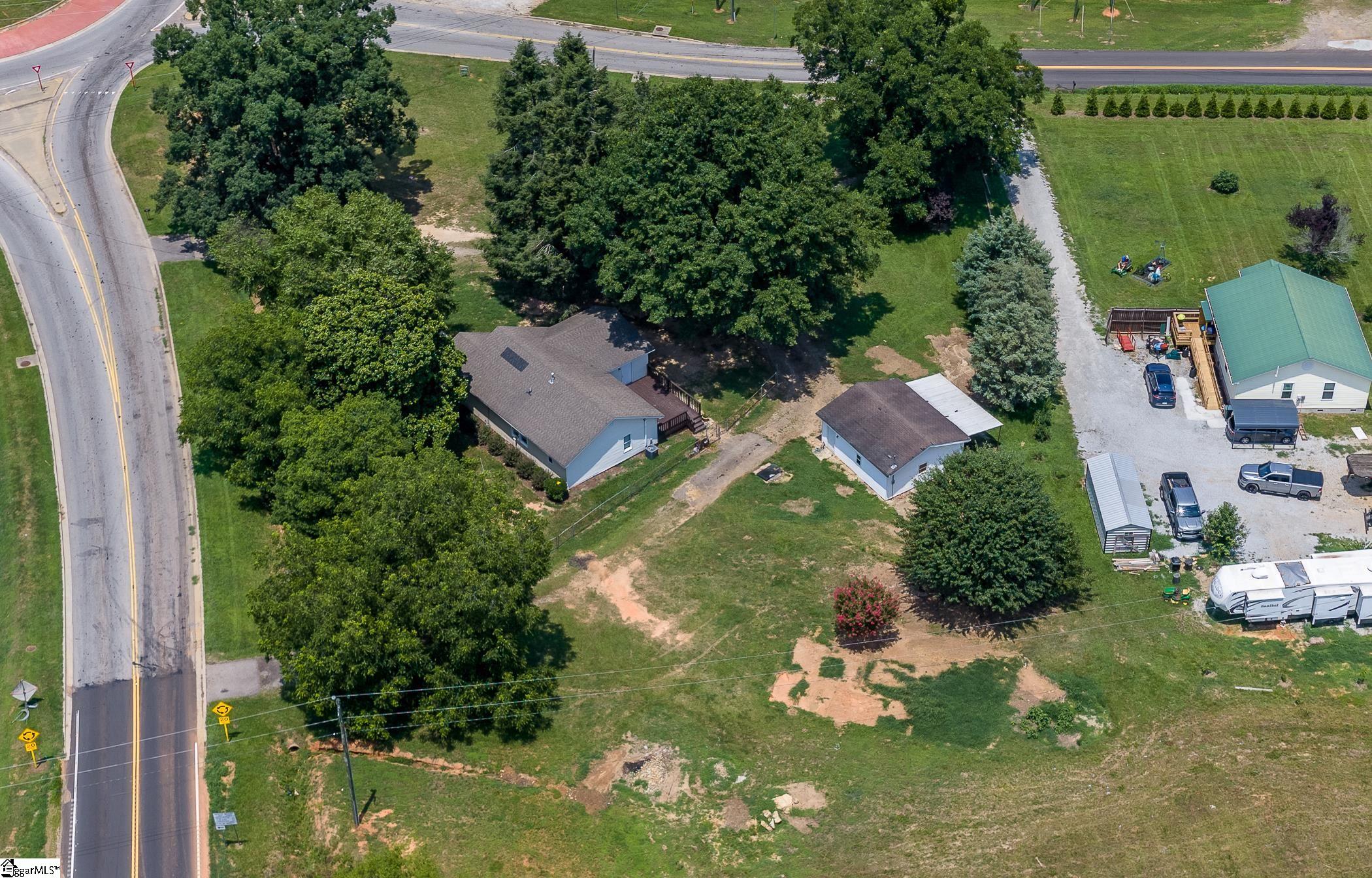 7809 Moorefield Highway Liberty, SC 29657