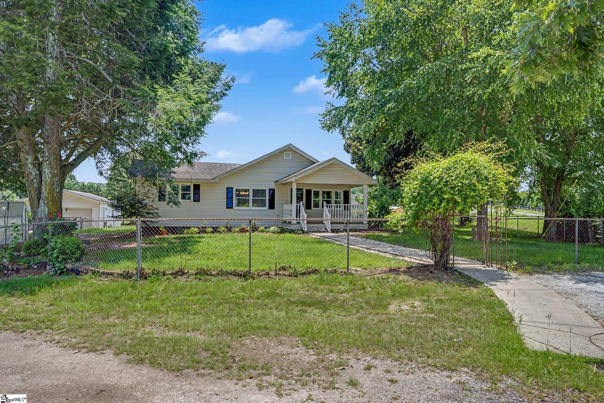 7809 Moorefield Highway Liberty, SC 29657