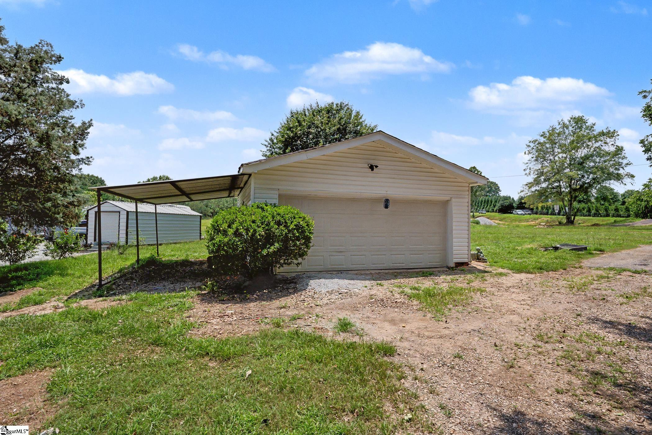 7809 Moorefield Highway Liberty, SC 29657