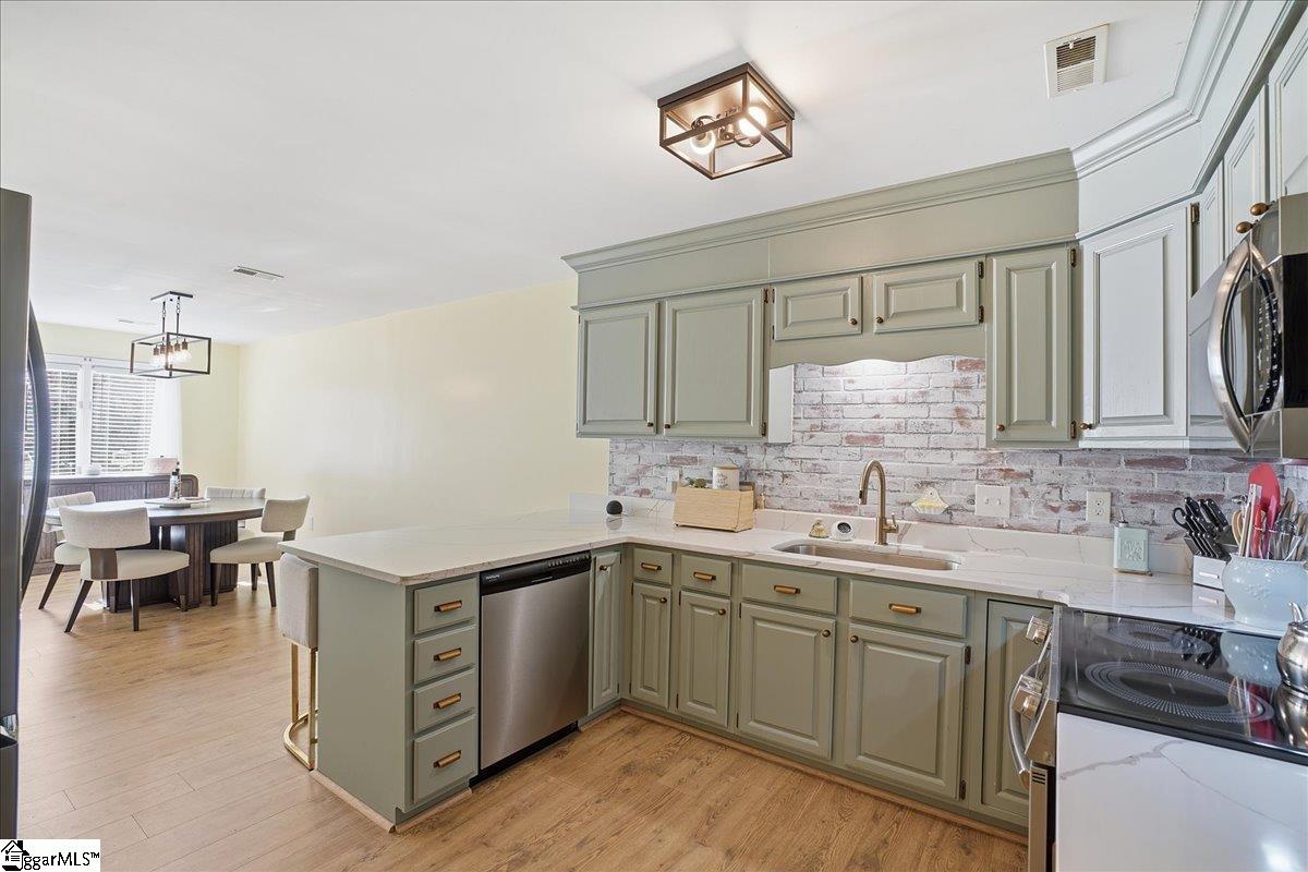 426 Sparrow Hawk Court Greer, SC 29650