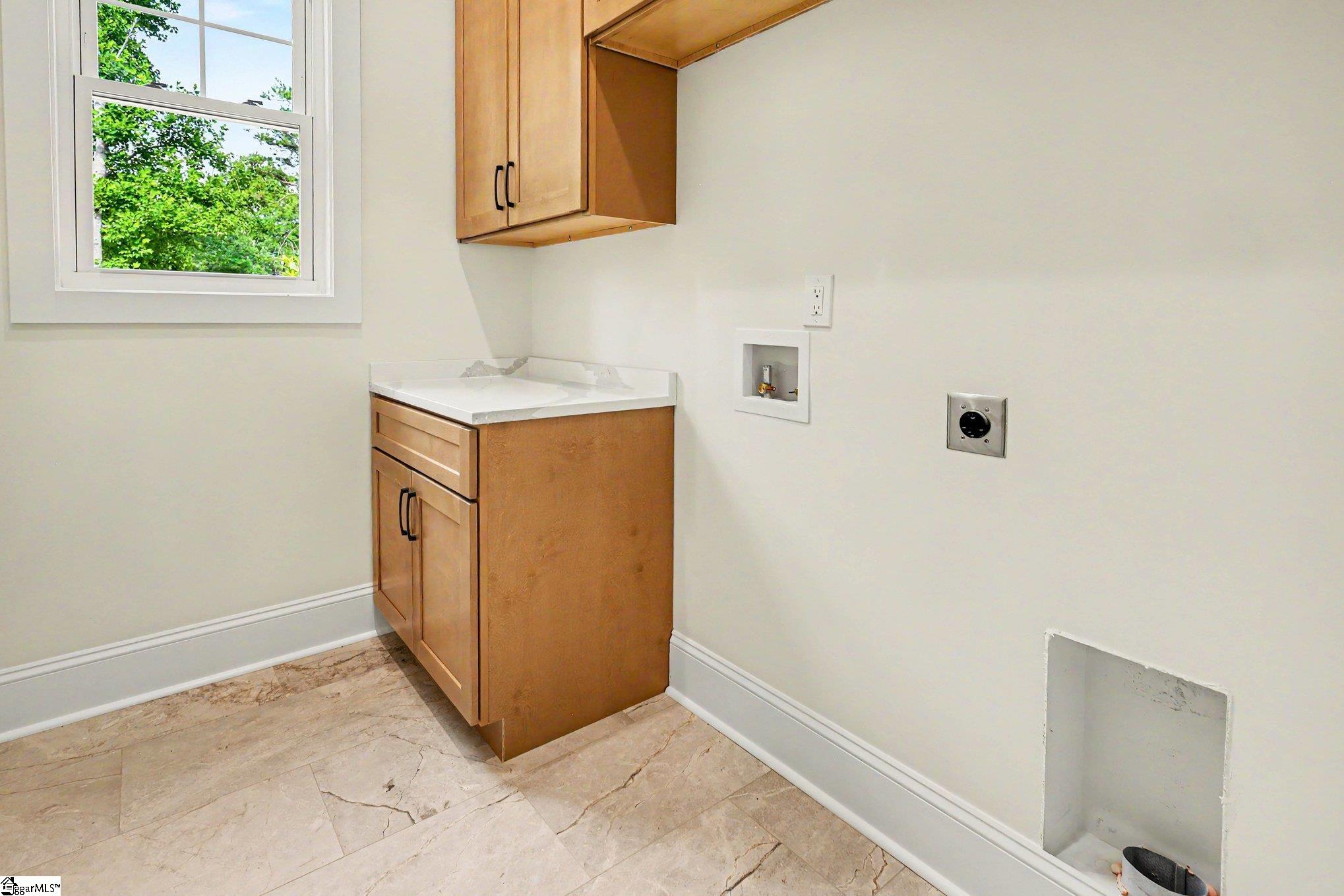197 Old Farrs Bridge Road Greenville, SC 29611