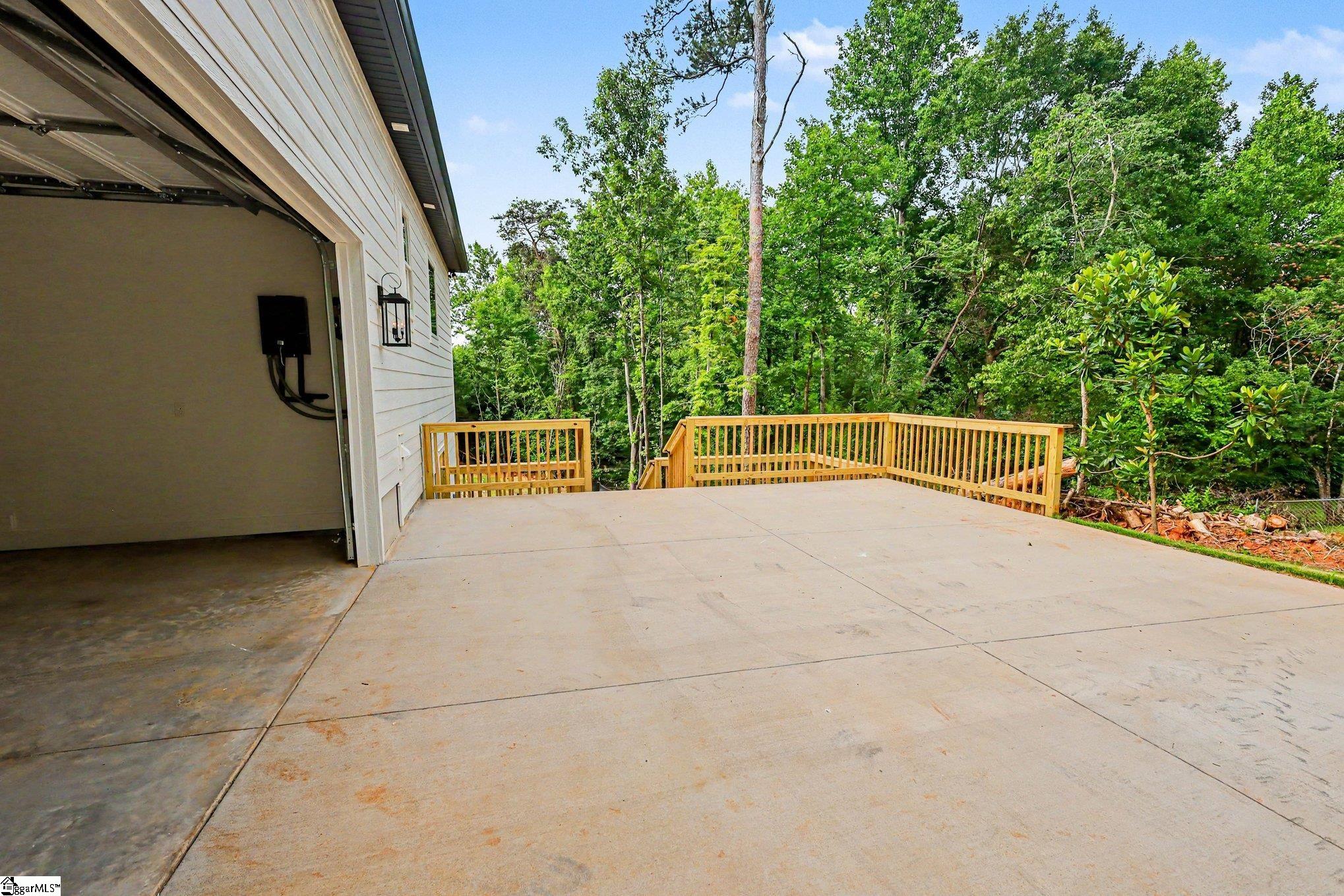 197 Old Farrs Bridge Road Greenville, SC 29611