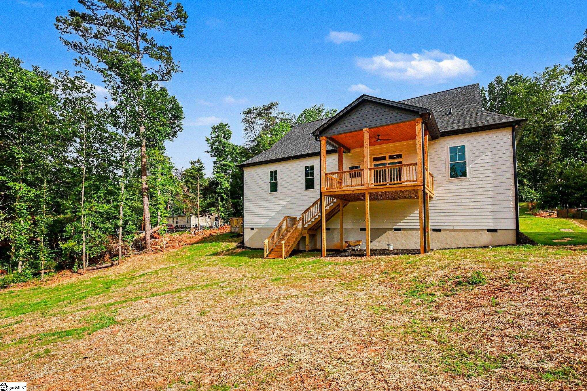 197 Old Farrs Bridge Road Greenville, SC 29611