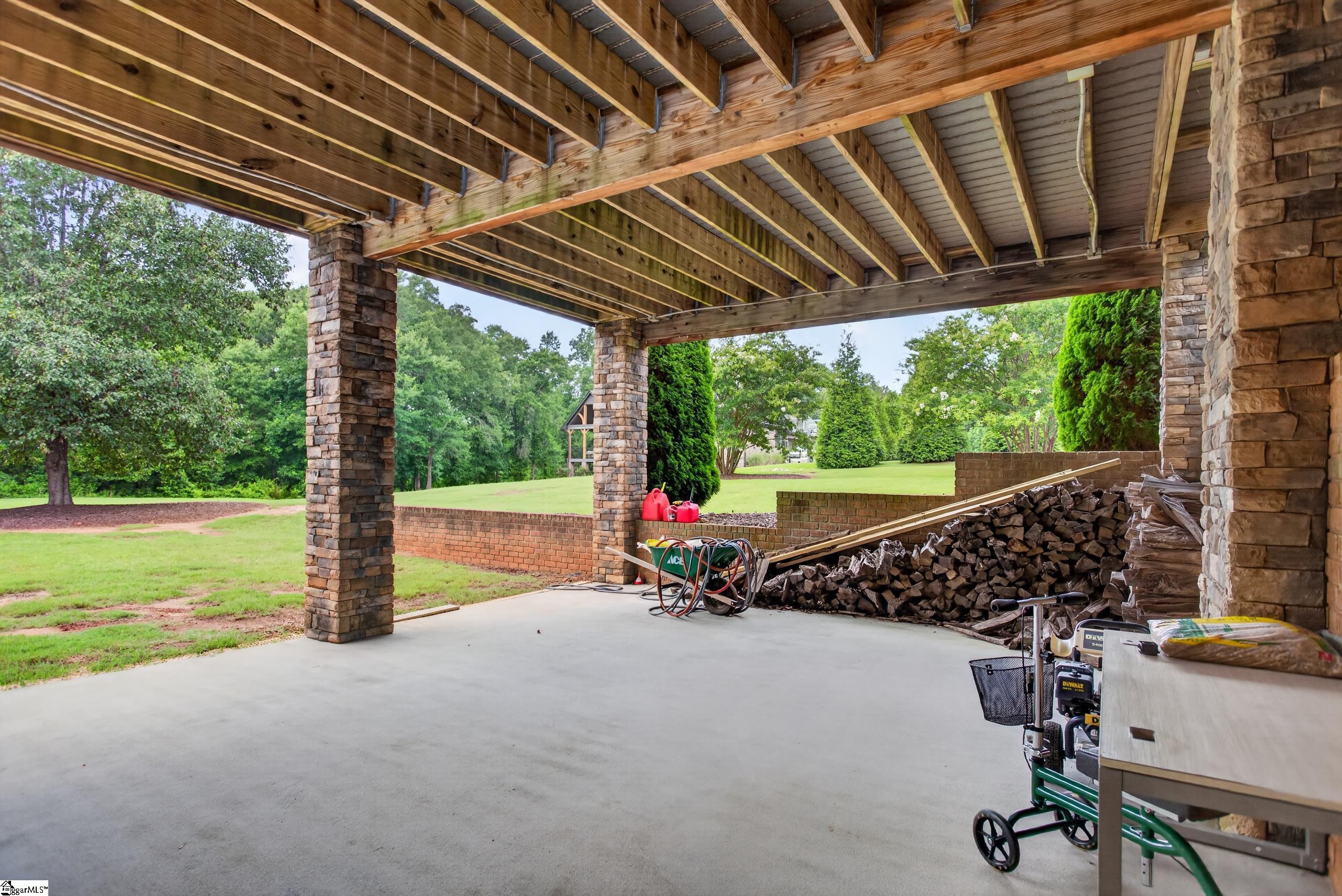 204 Willow Wind Court Easley, SC 29642