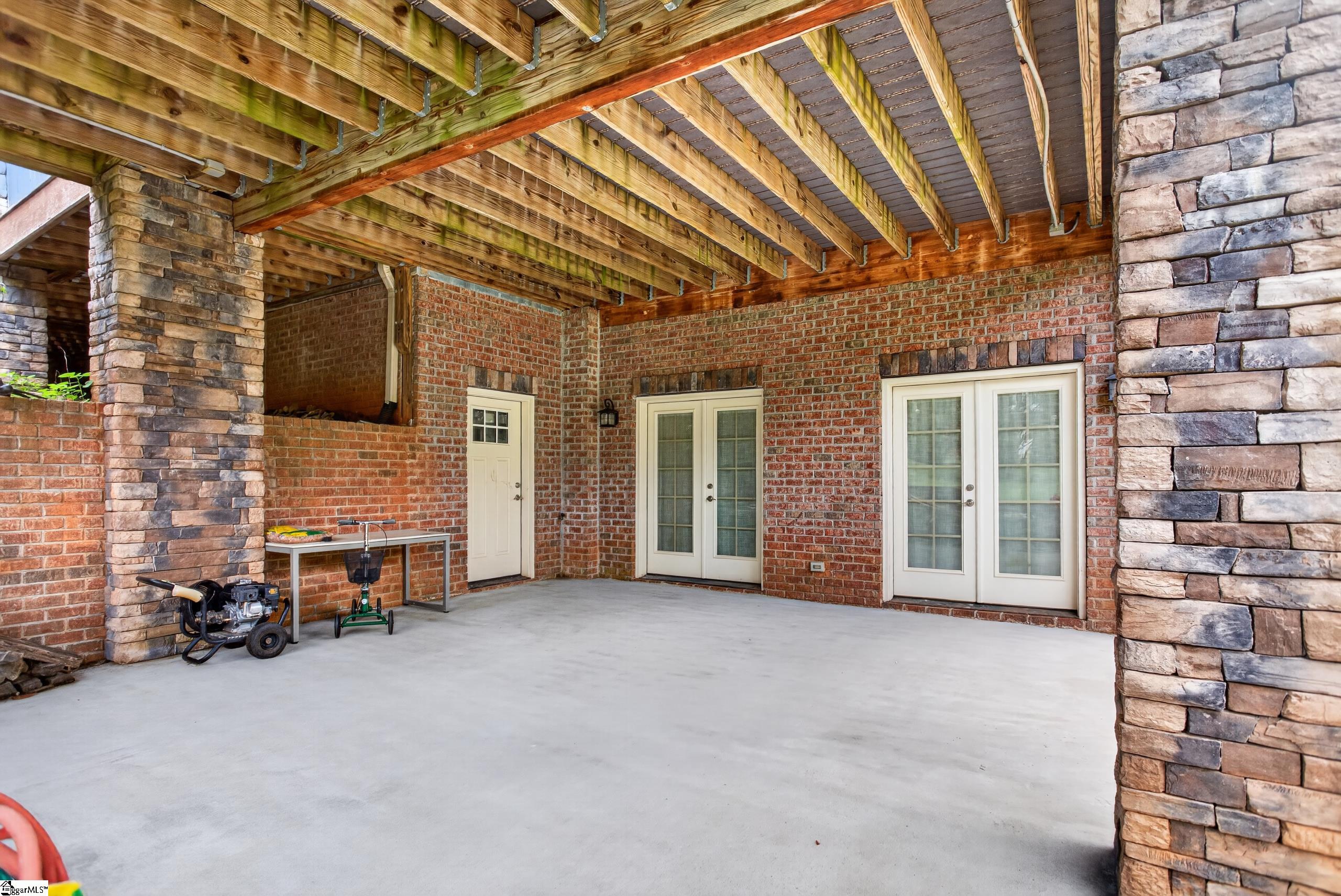 204 Willow Wind Court Easley, SC 29642