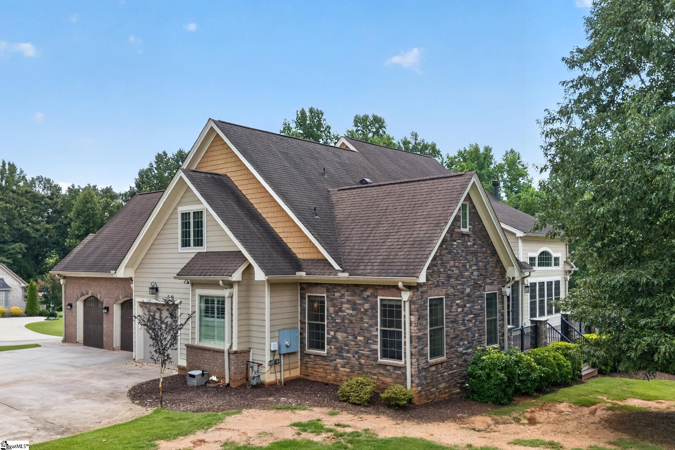 204 Willow Wind Court Easley, SC 29642