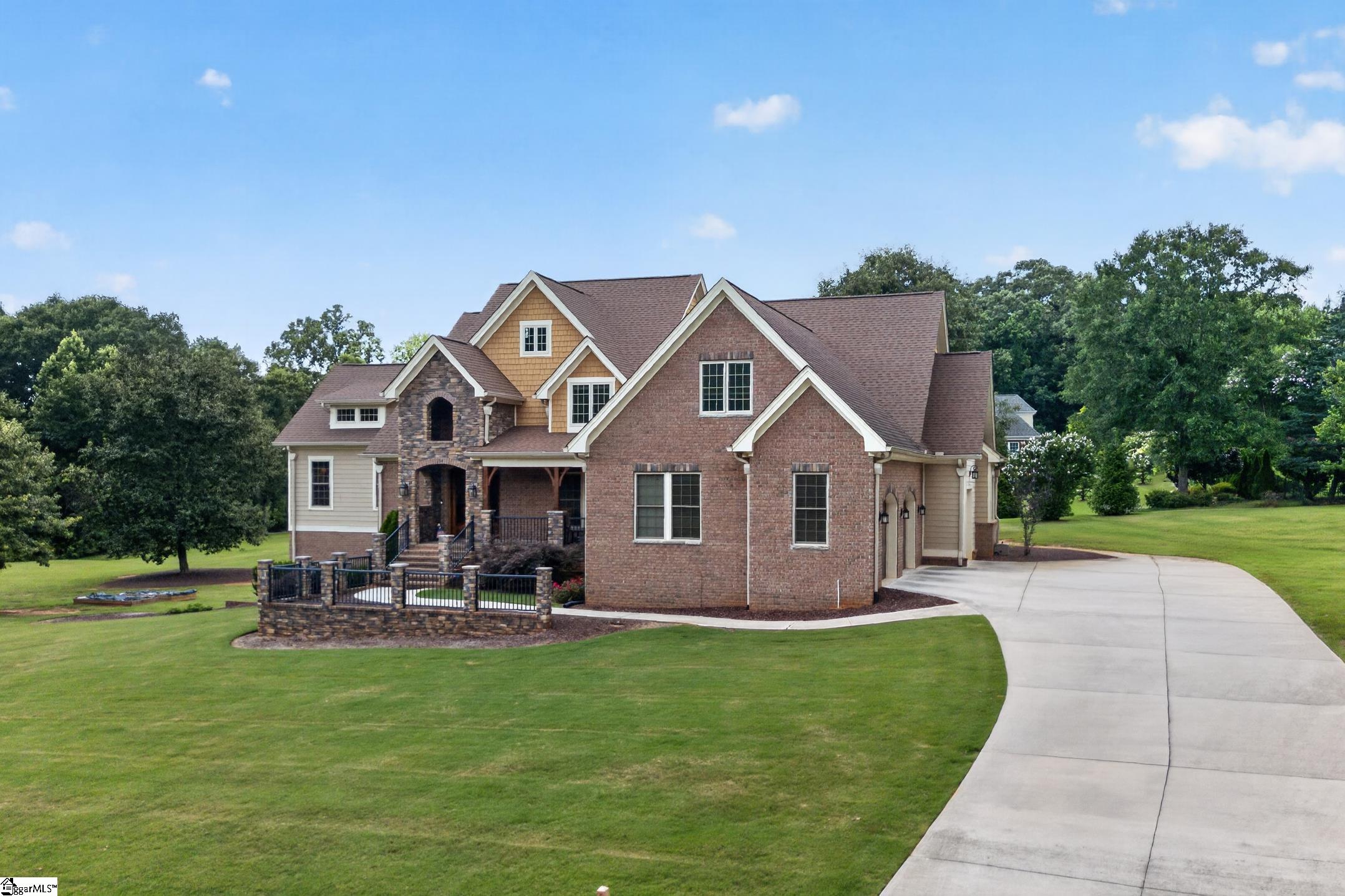 204 Willow Wind Court Easley, SC 29642