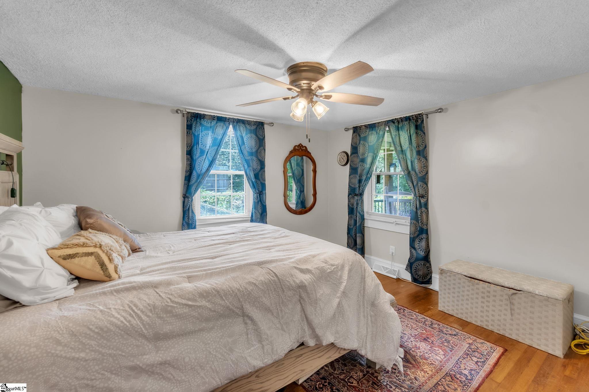 5 Jones Circle Greenville, SC 29617