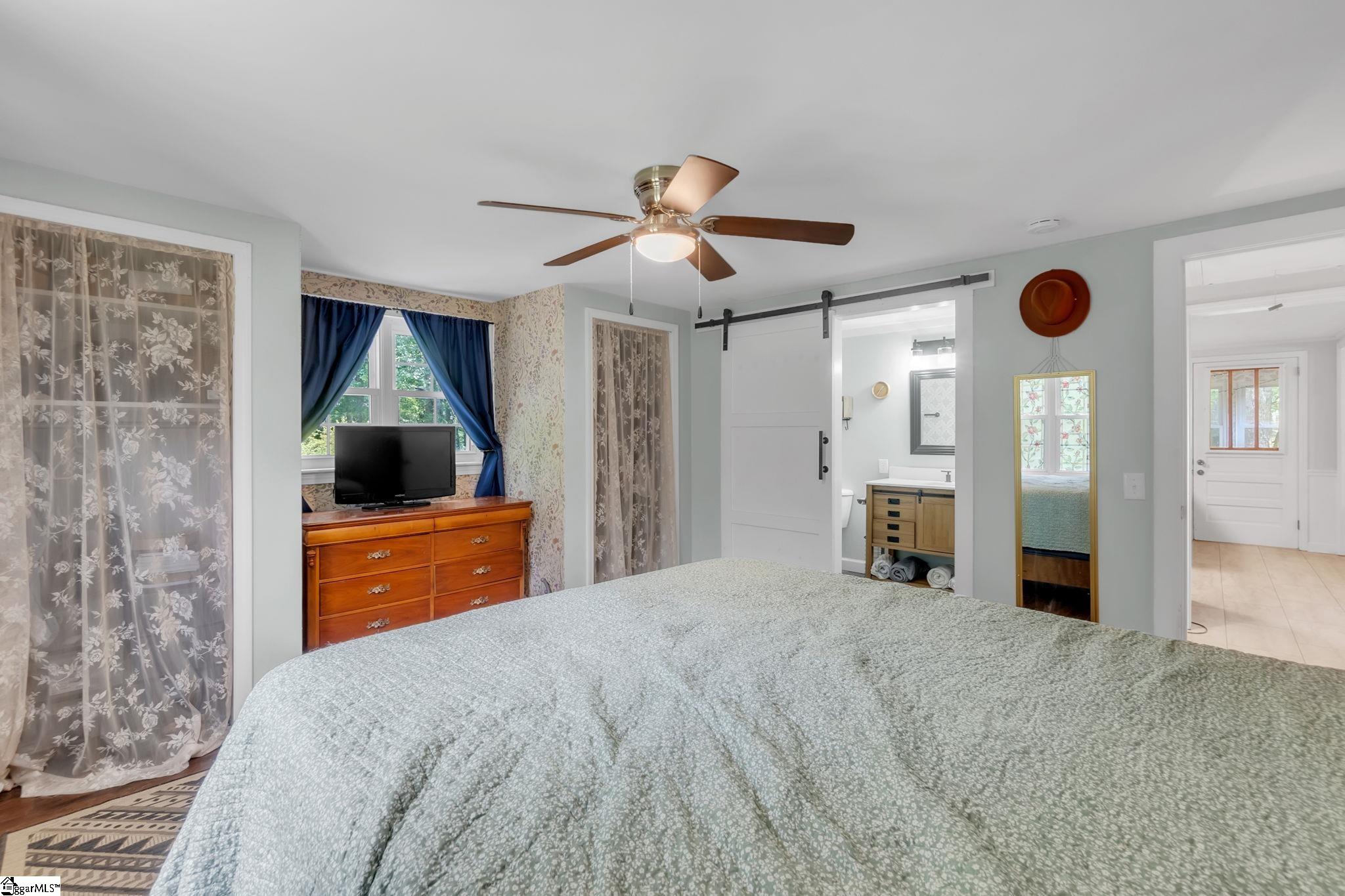 5 Jones Circle Greenville, SC 29617