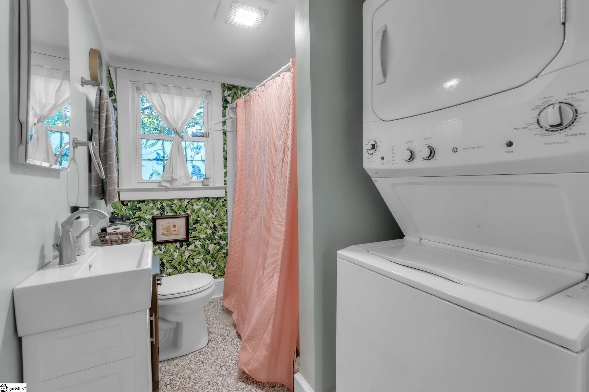 5 Jones Circle Greenville, SC 29617