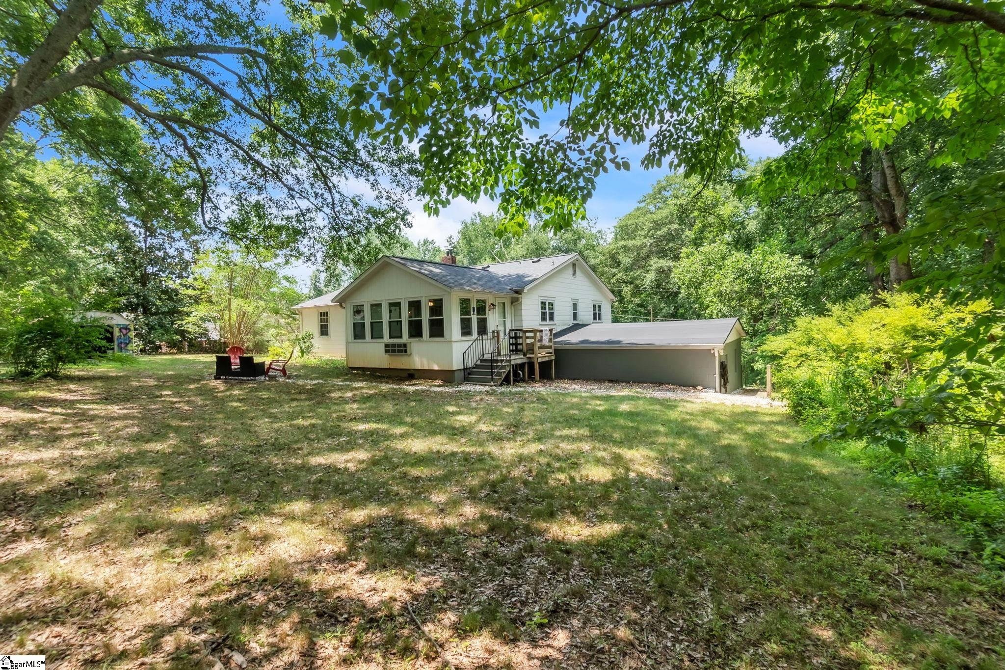 5 Jones Circle Greenville, SC 29617