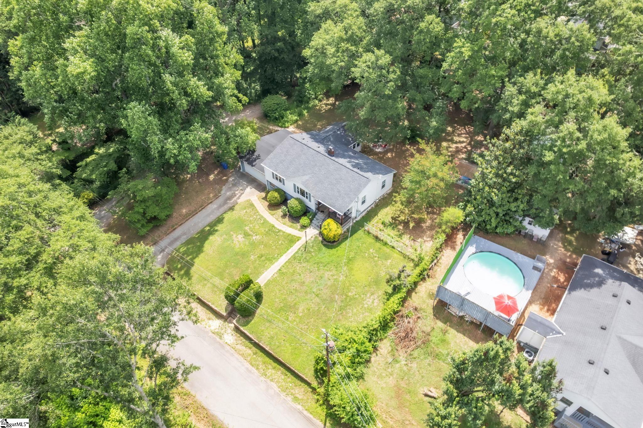 5 Jones Circle Greenville, SC 29617