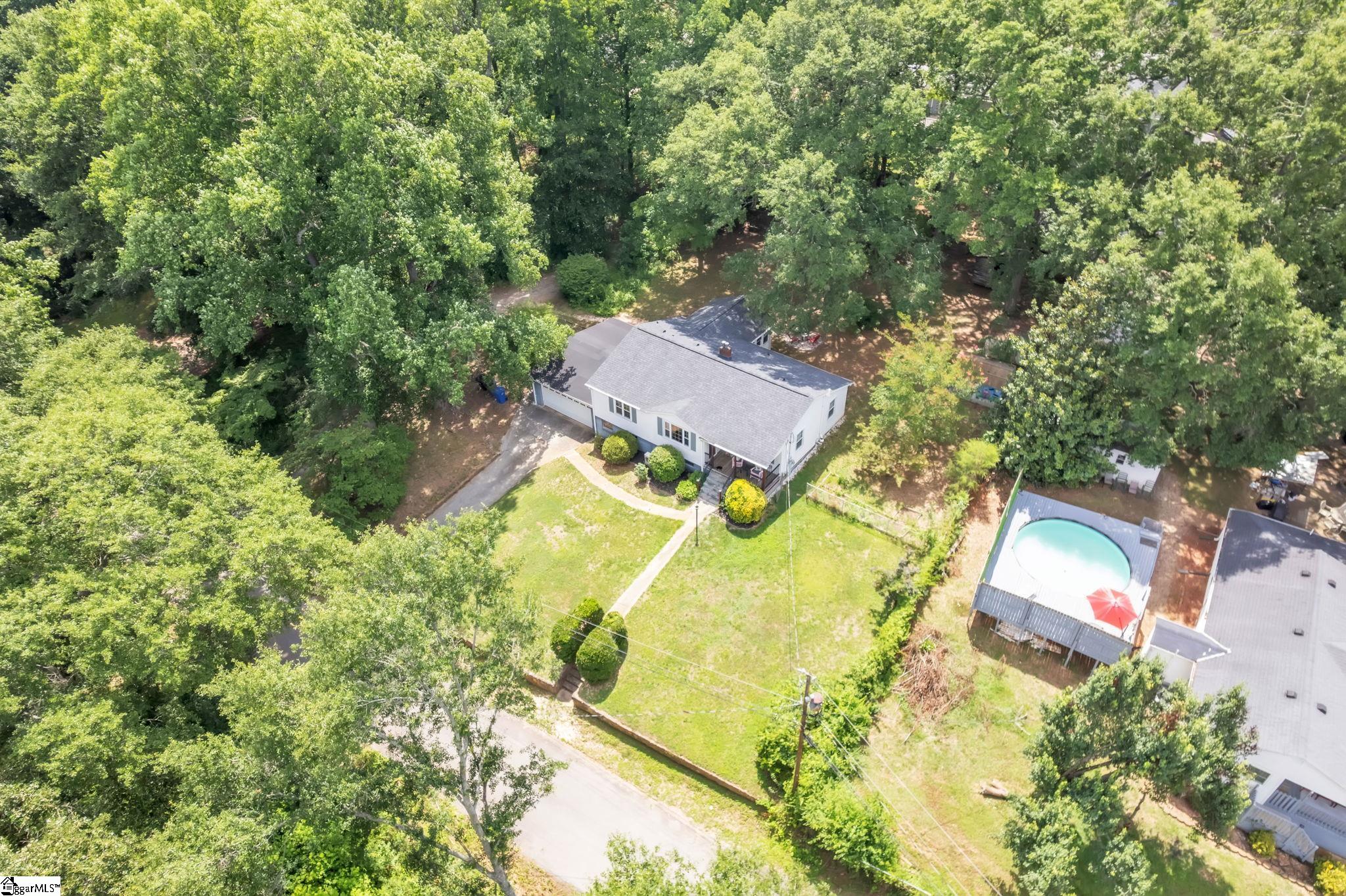 5 Jones Circle Greenville, SC 29617