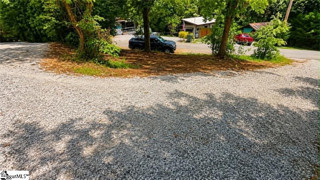 406 Kinston Loop Drive Westminster, SC 29693
