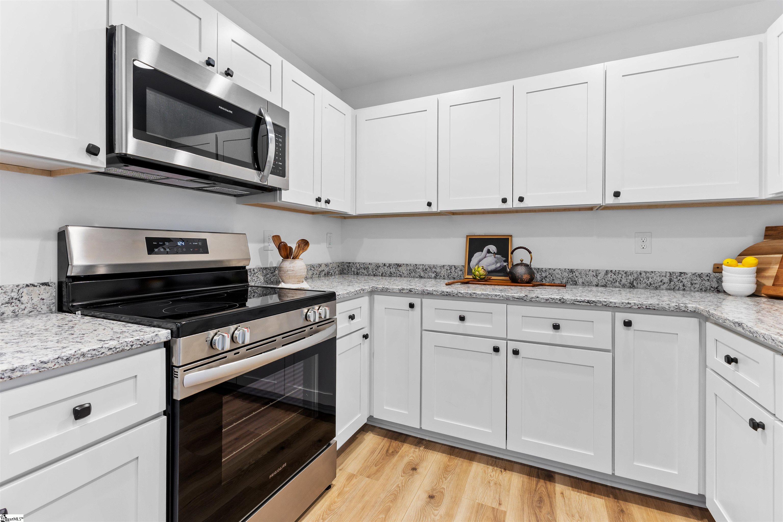 2 Melbourne Lane Greenville, SC 29615