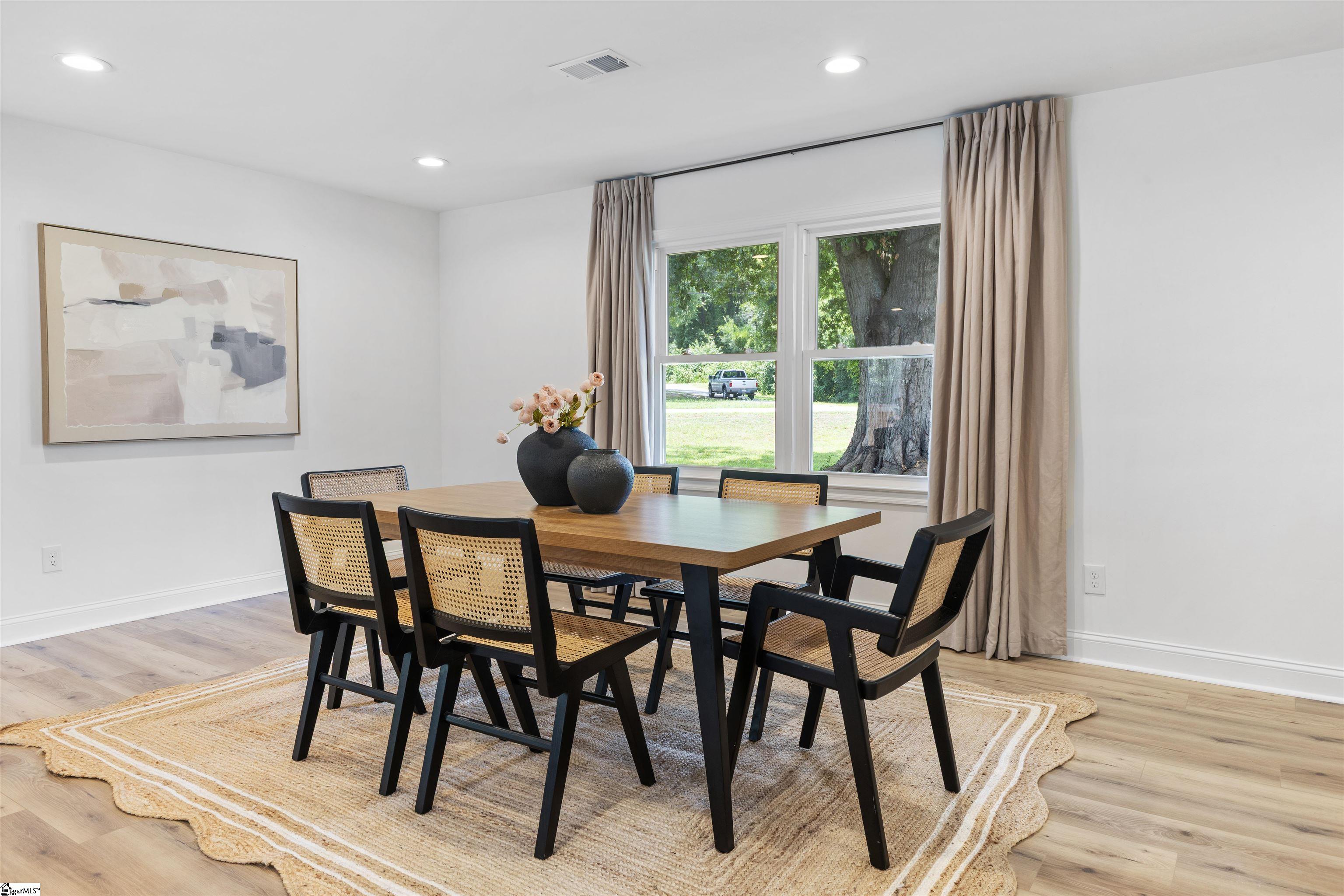 2 Melbourne Lane Greenville, SC 29615