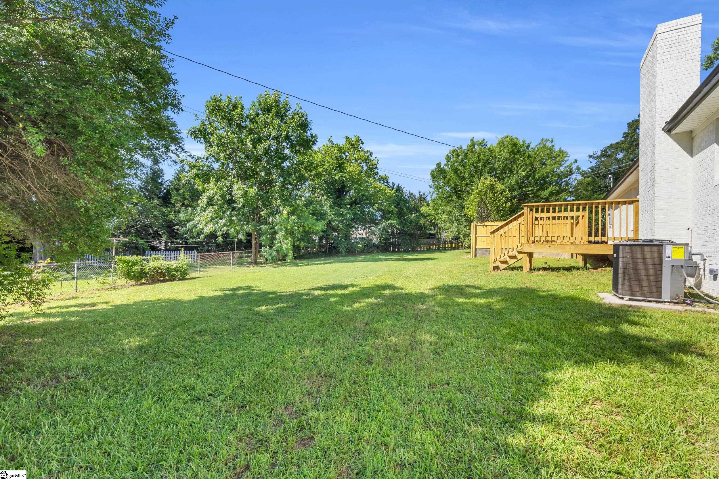 2 Melbourne Lane Greenville, SC 29615