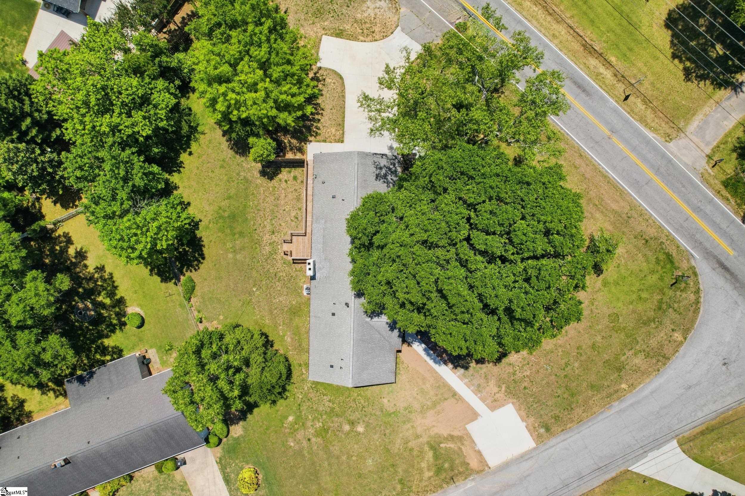 2 Melbourne Lane Greenville, SC 29615