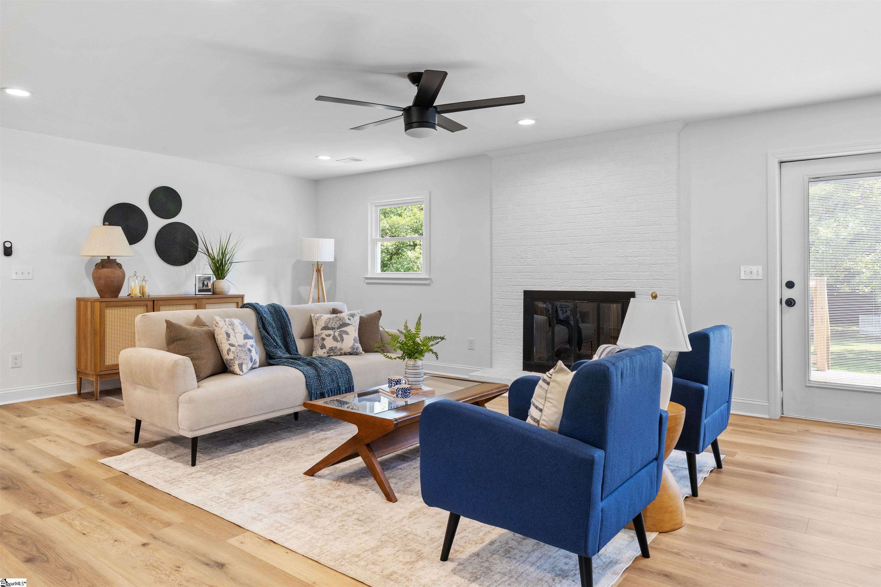 2 Melbourne Lane Greenville, SC 29615