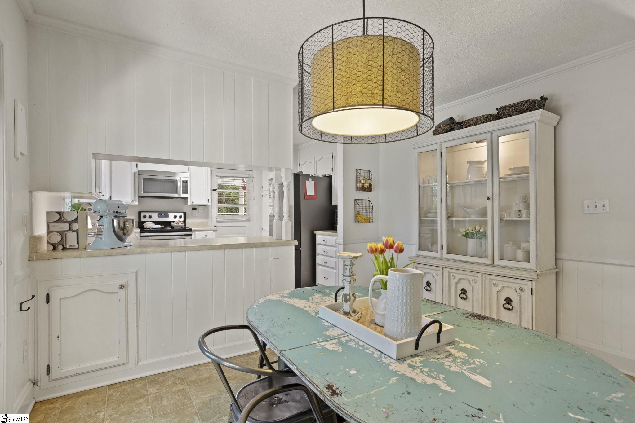 113 Forestdale Drive Taylors, SC 29687