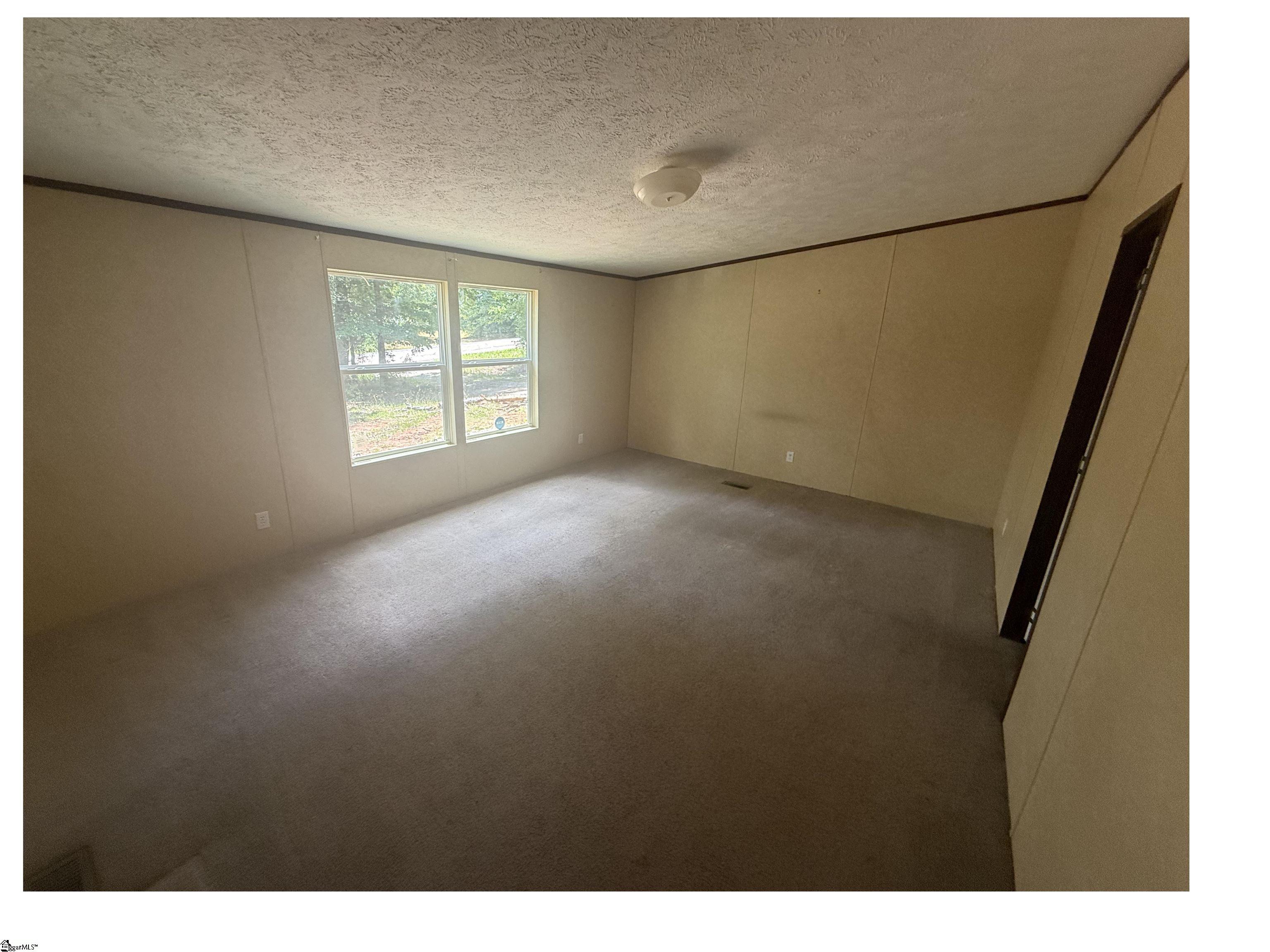 680 Peanut Road Woodruff, SC 29388-8338