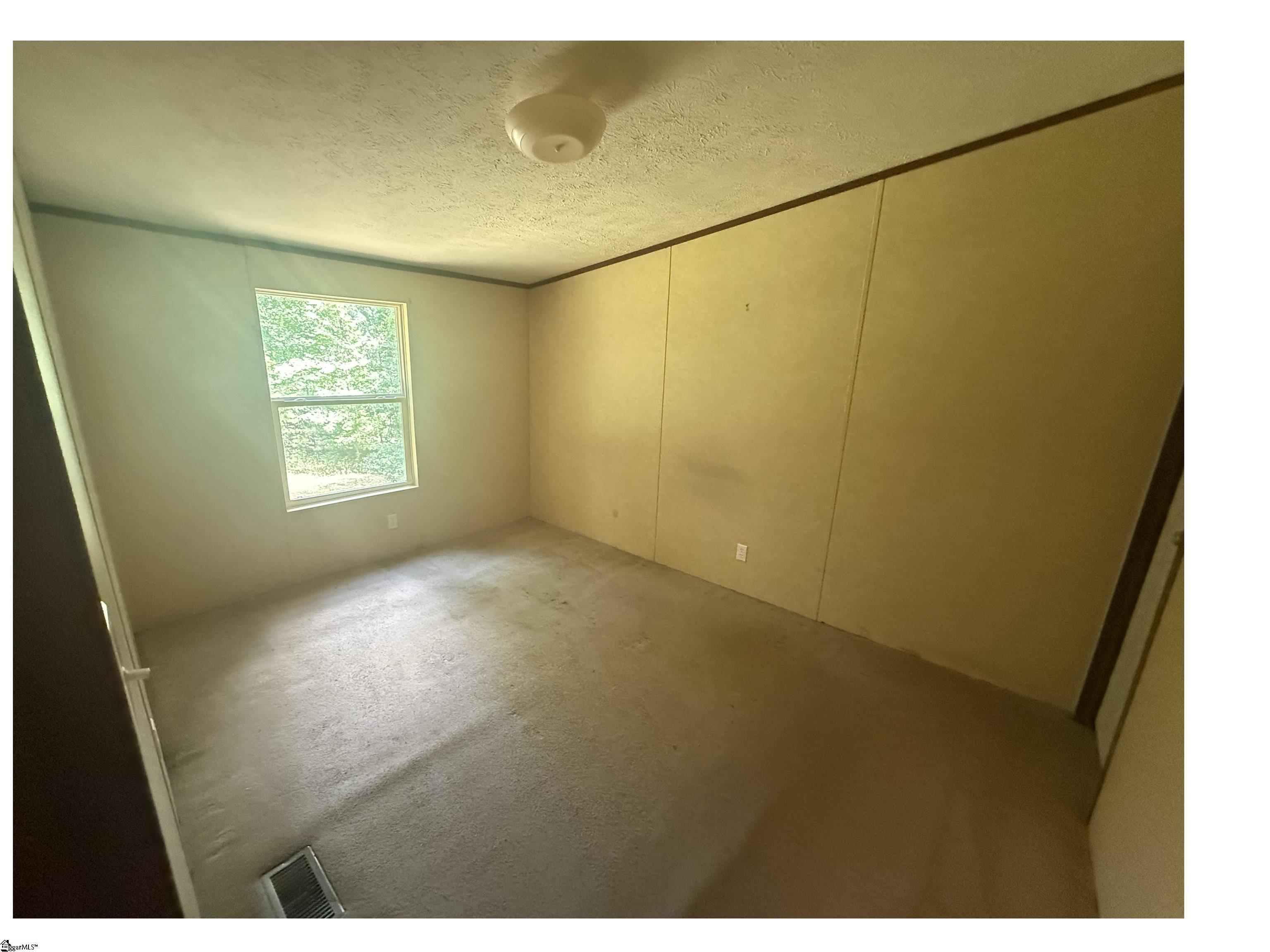 680 Peanut Road Woodruff, SC 29388-8338