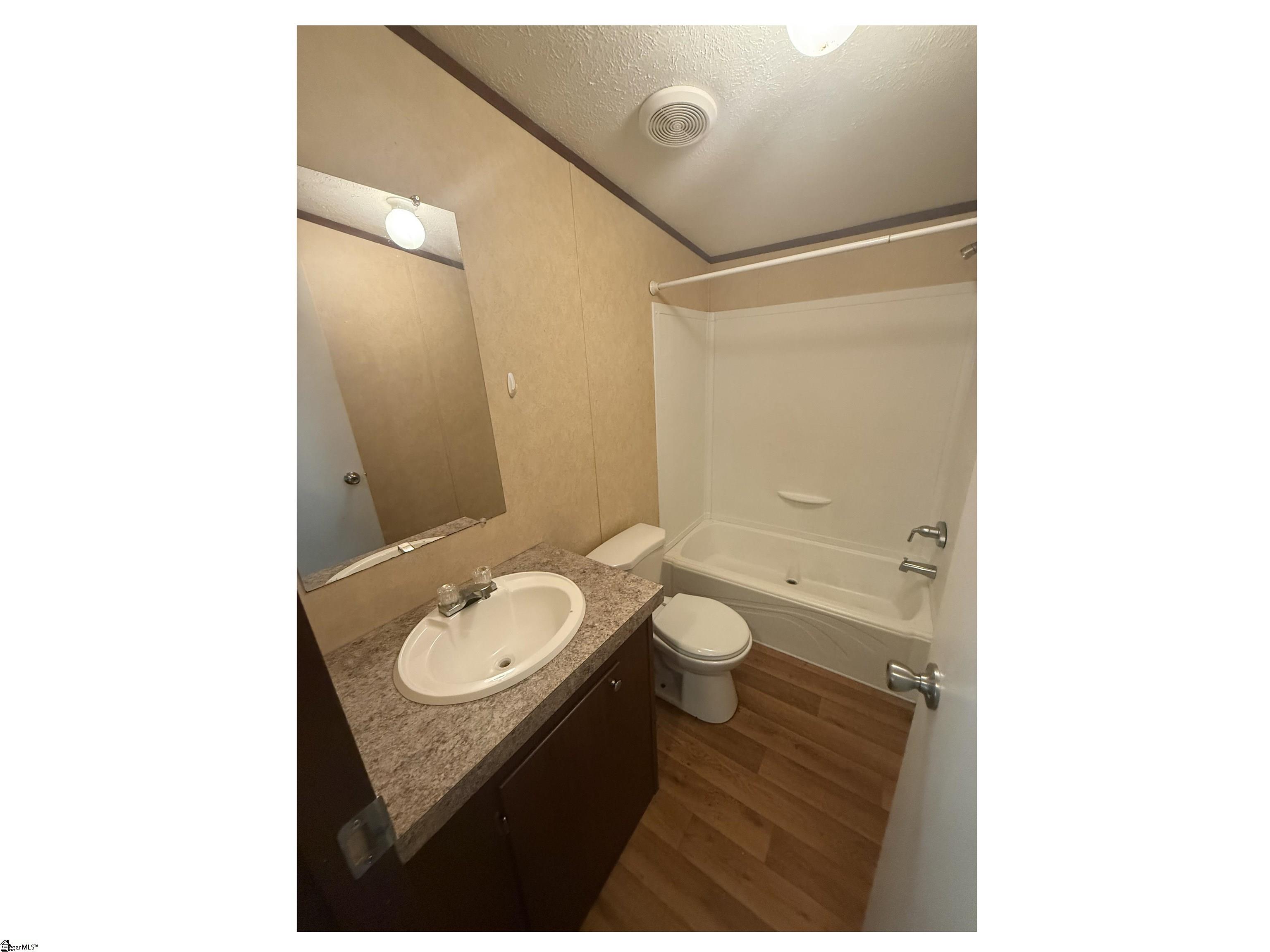 680 Peanut Road Woodruff, SC 29388-8338