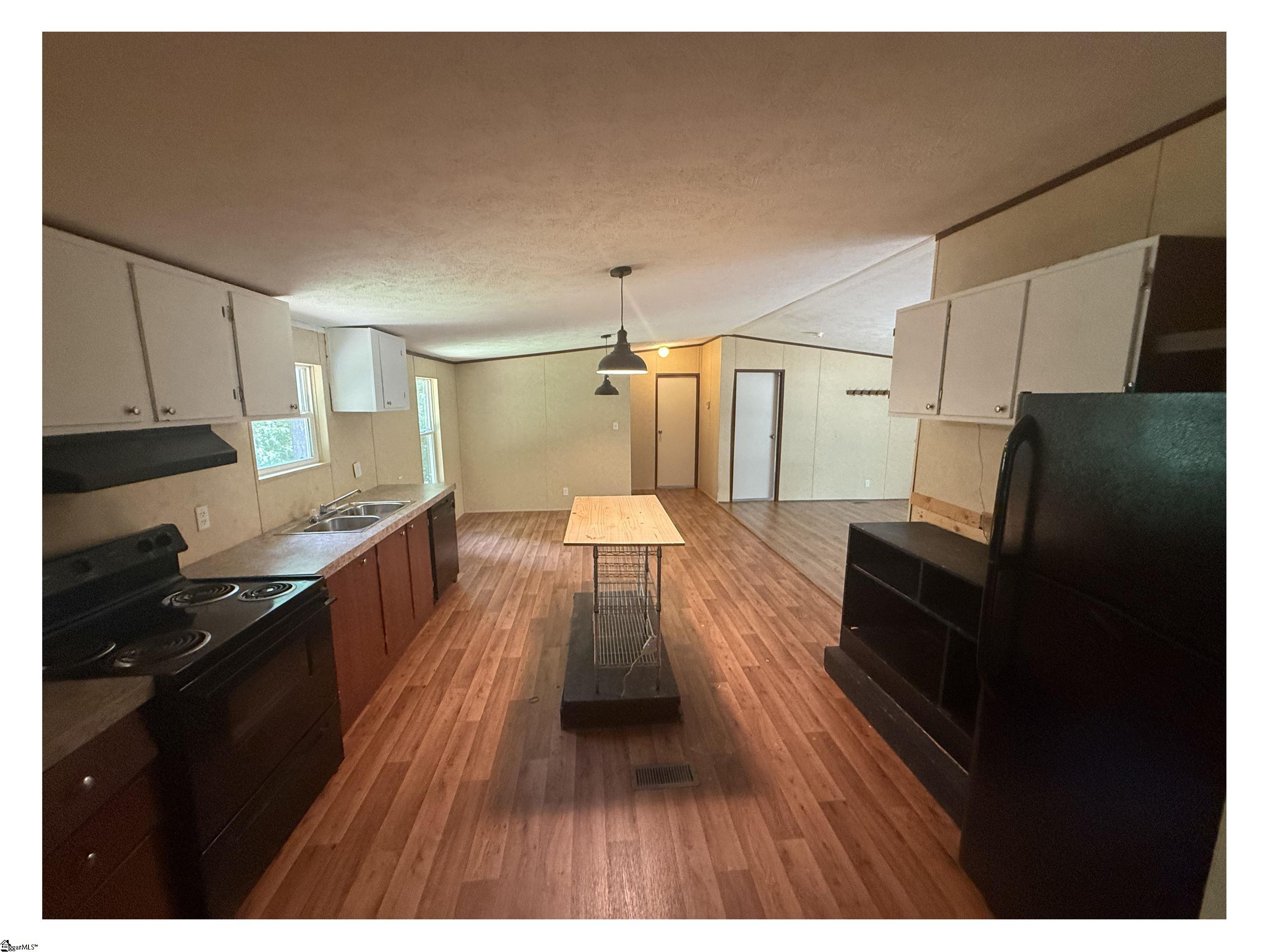 680 Peanut Road Woodruff, SC 29388-8338