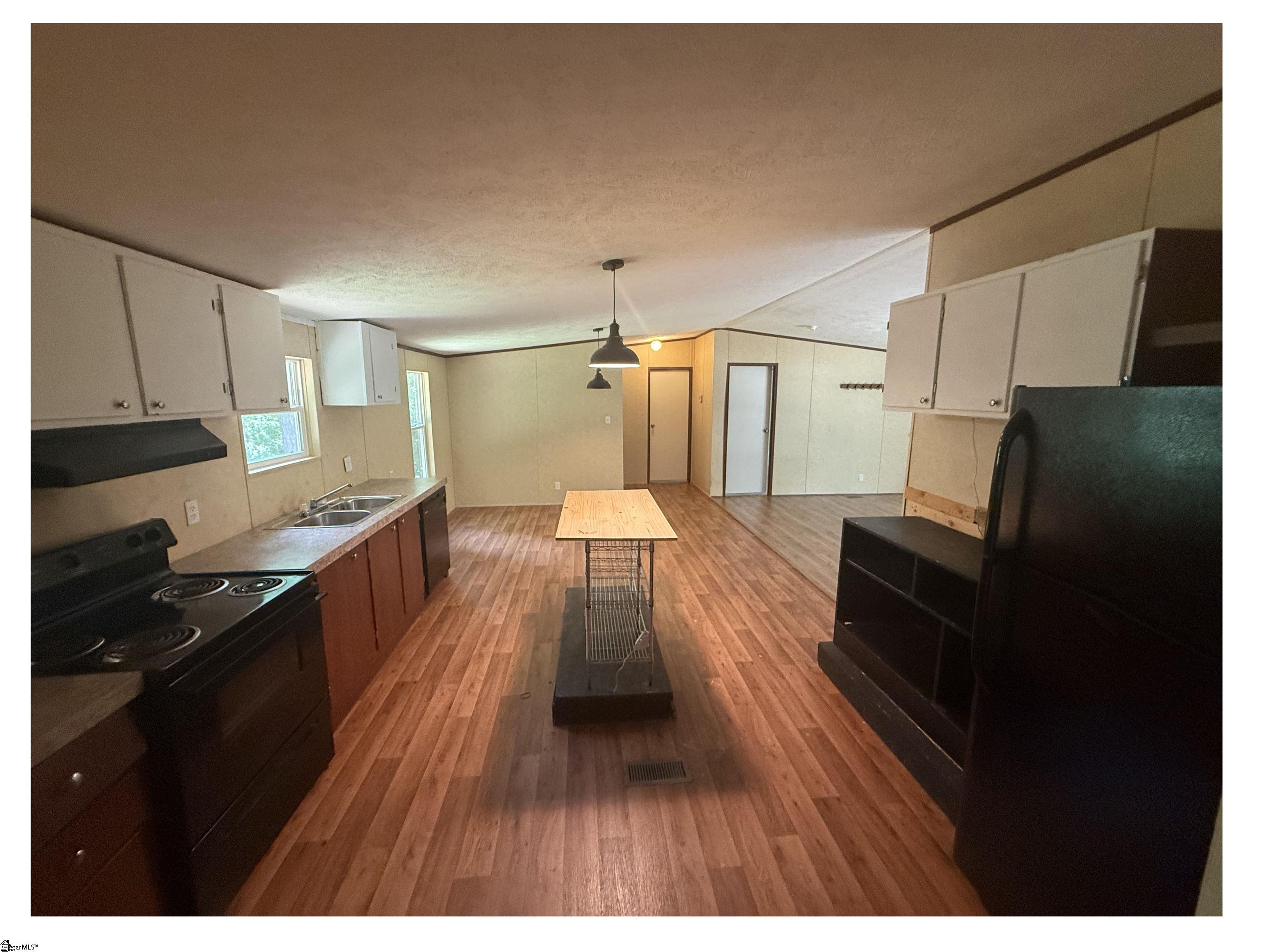 680 Peanut Road Woodruff, SC 29388-8338