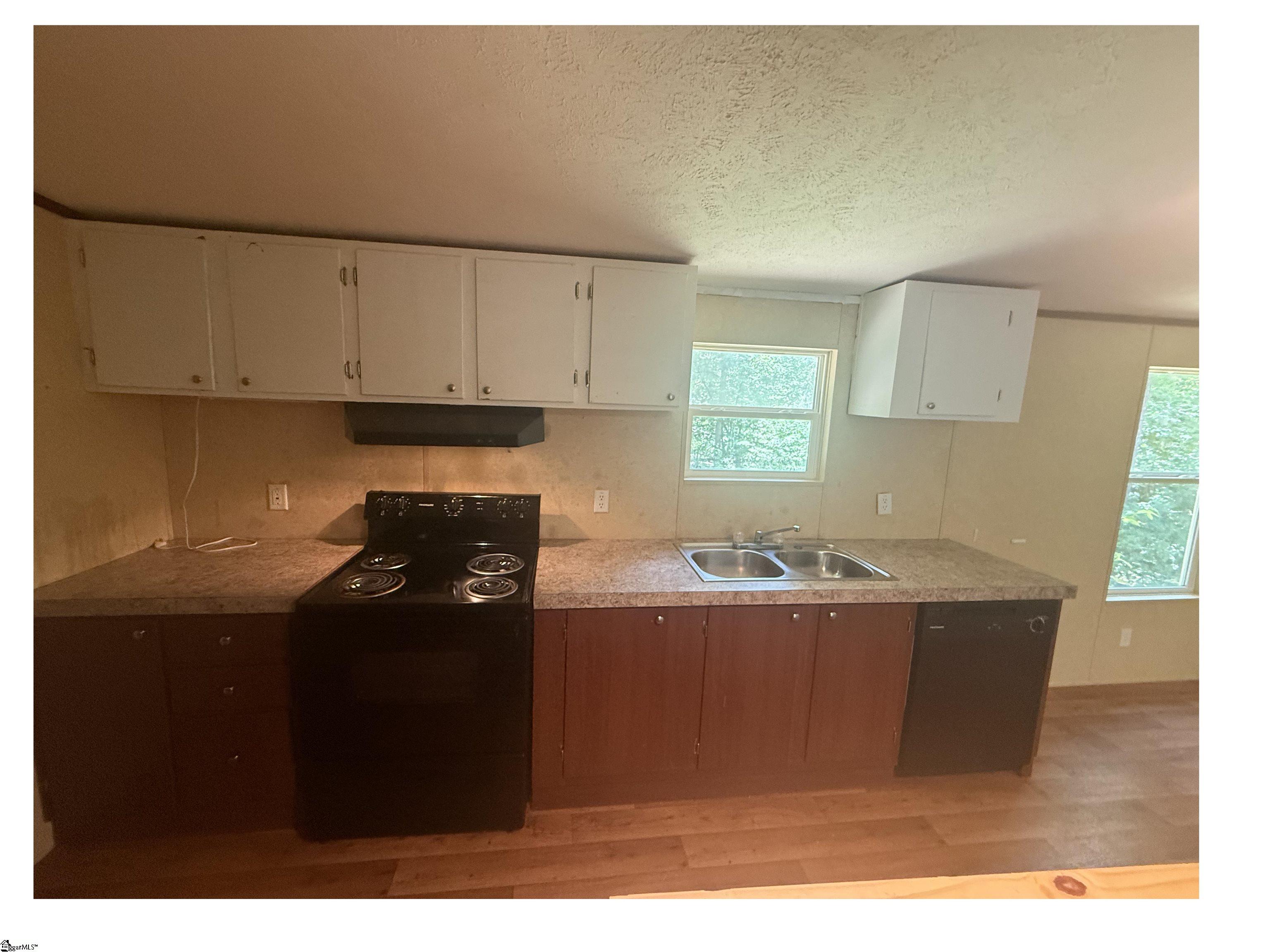 680 Peanut Road Woodruff, SC 29388-8338