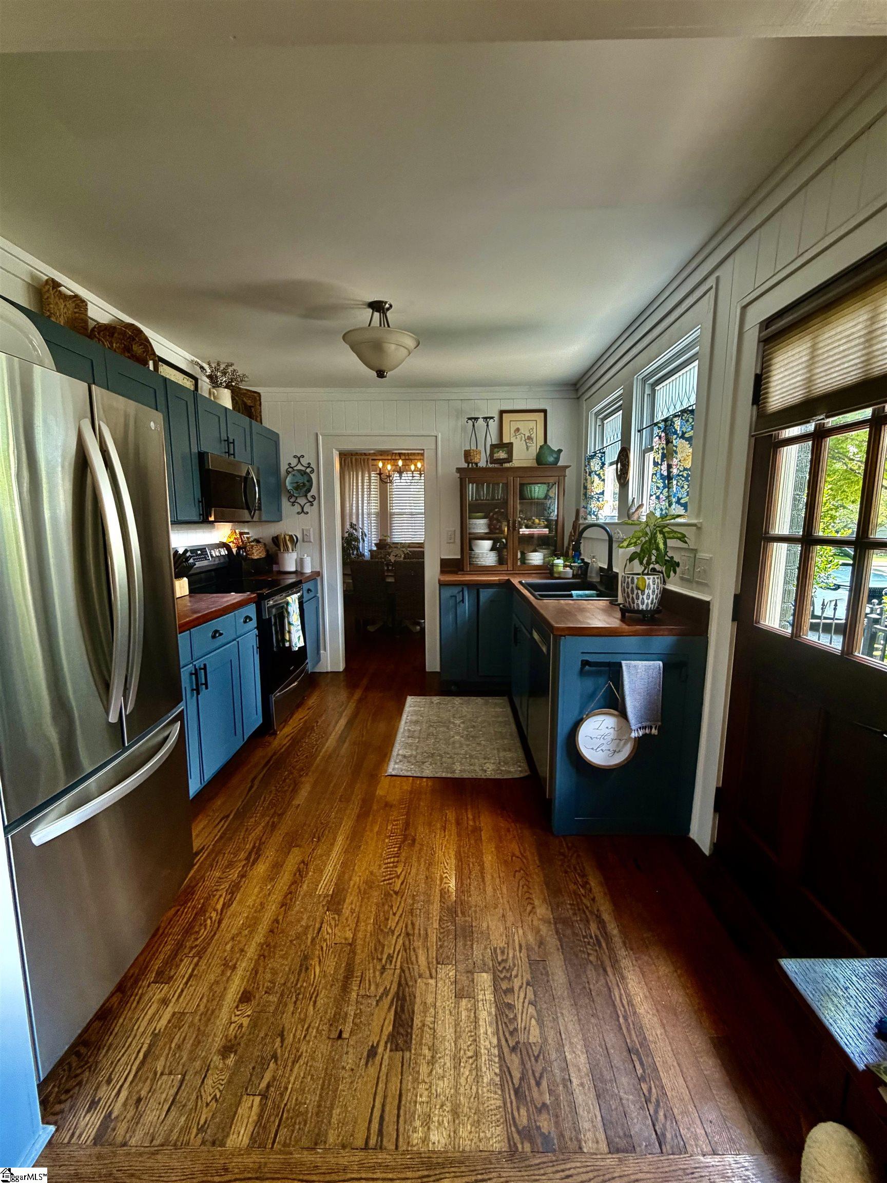 105 E Blue Ridge Drive Greenville, SC 29609