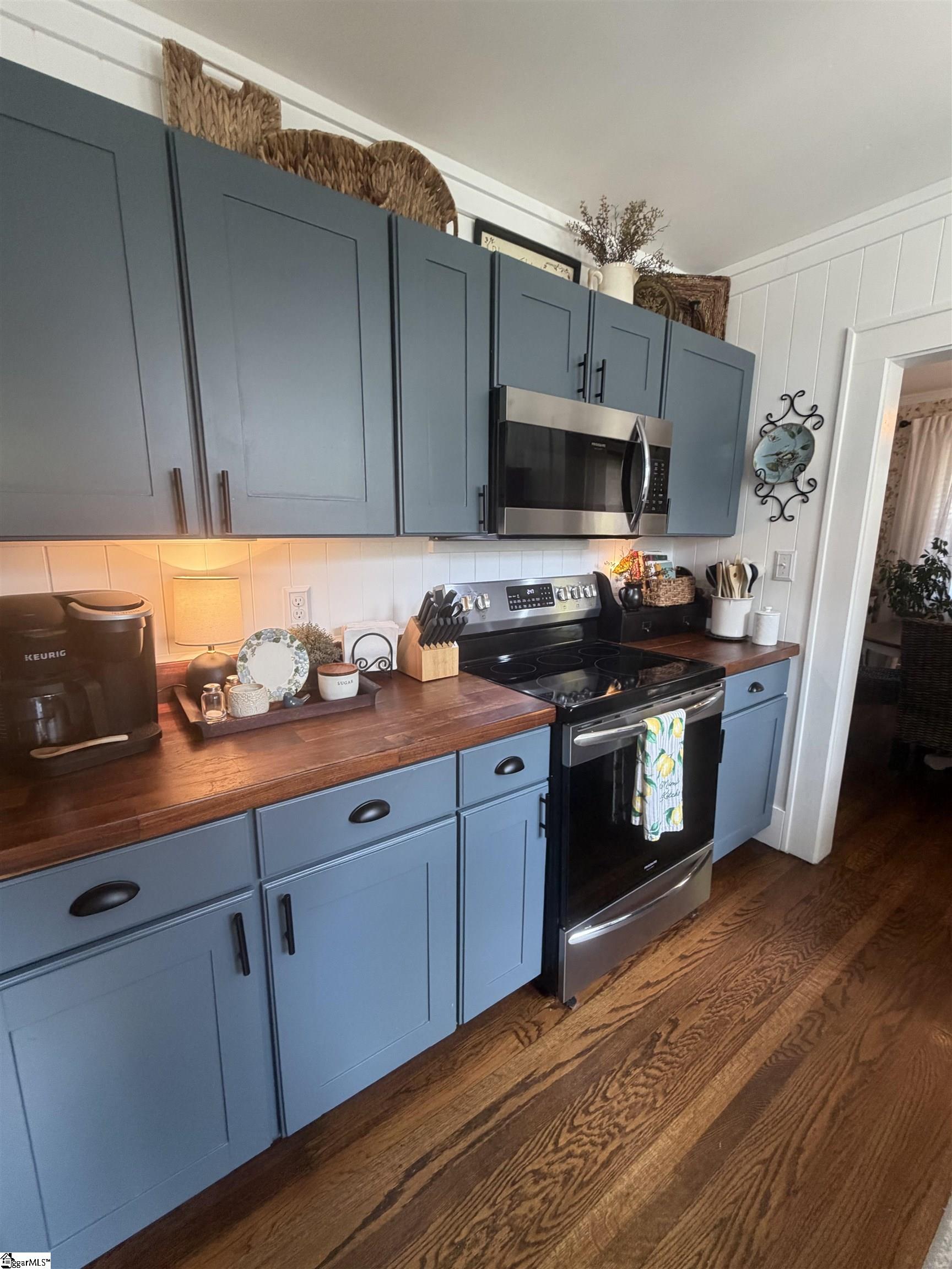 105 E Blue Ridge Drive Greenville, SC 29609