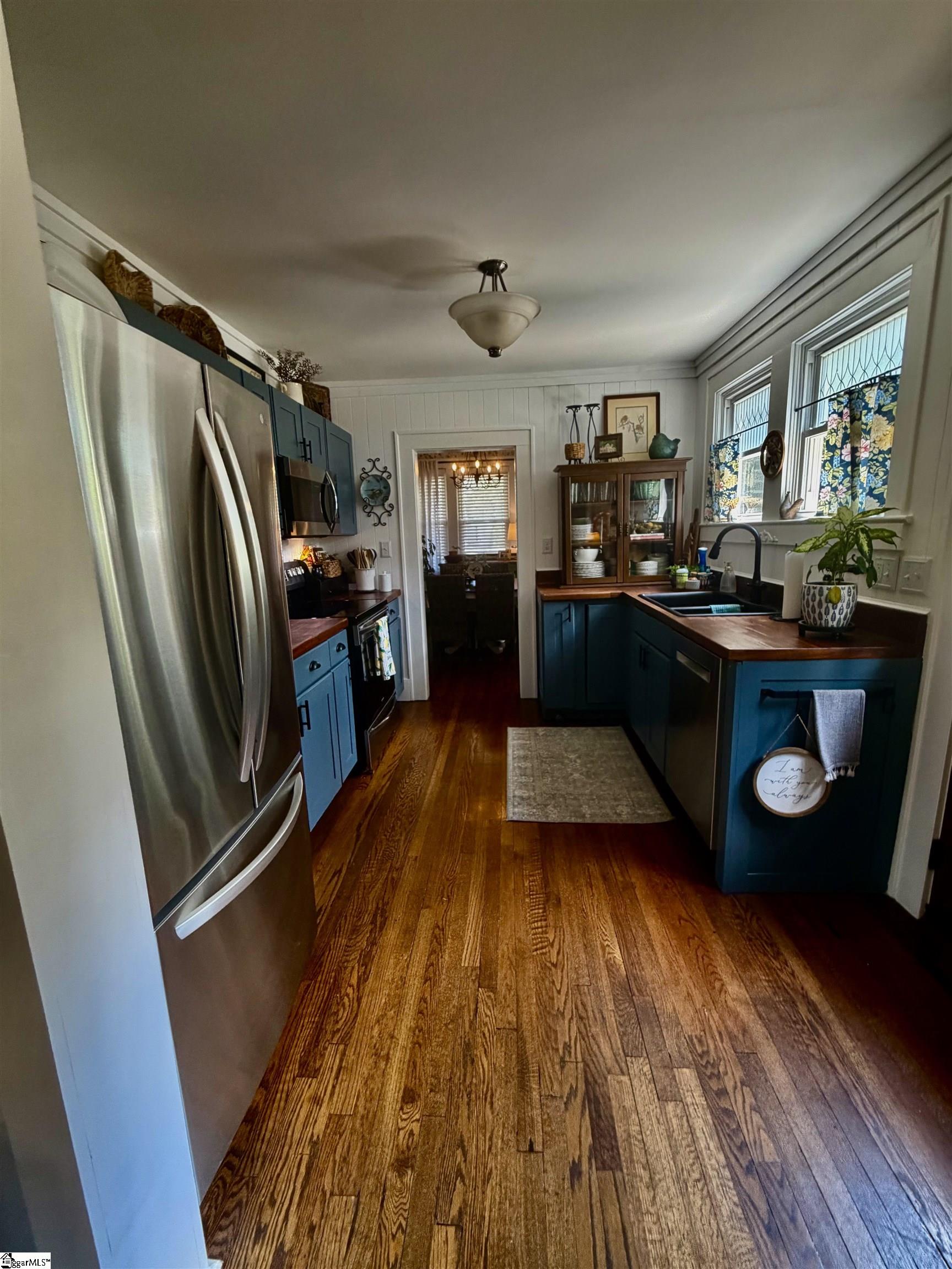 105 E Blue Ridge Drive Greenville, SC 29609