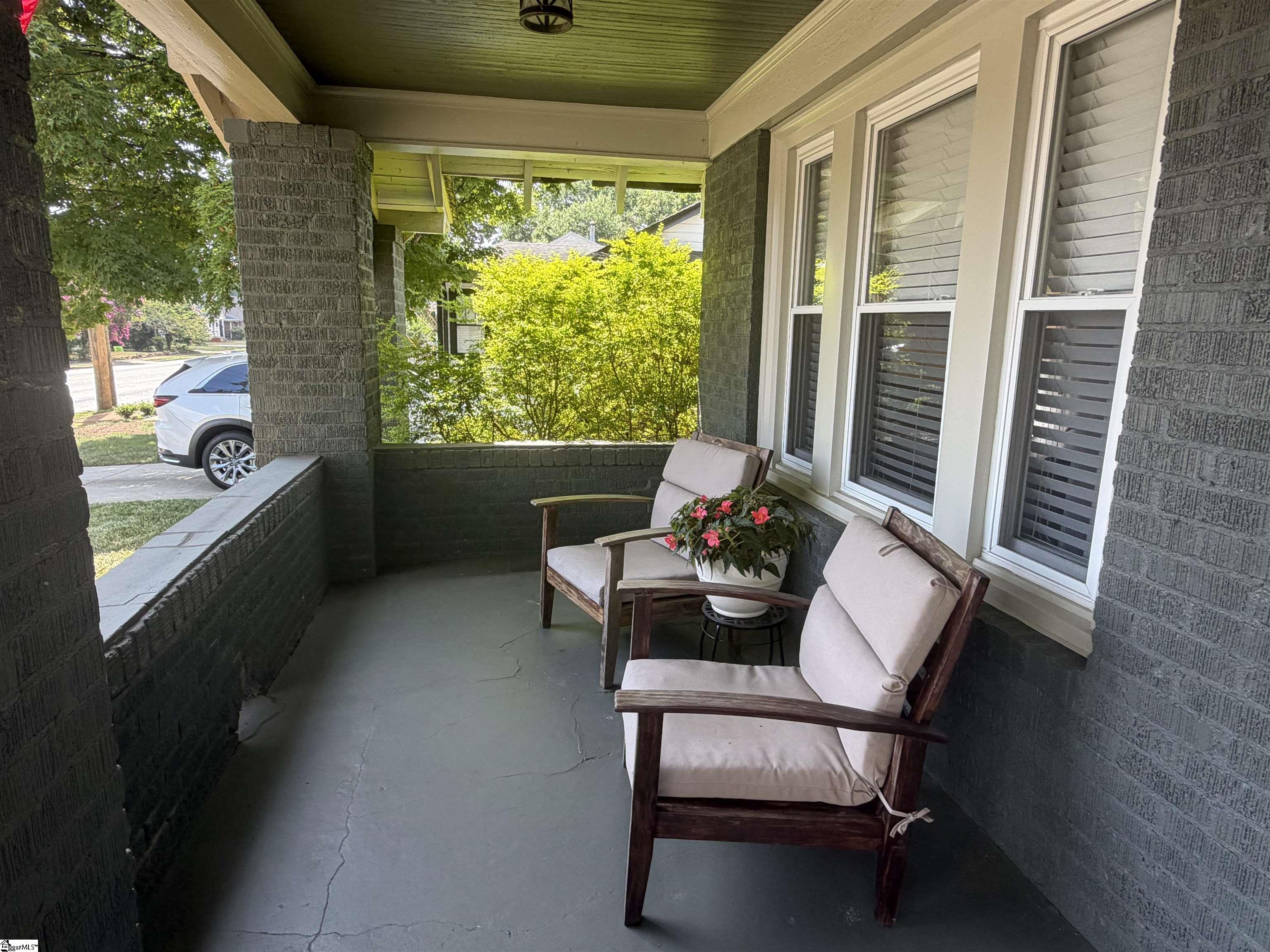 105 E Blue Ridge Drive Greenville, SC 29609
