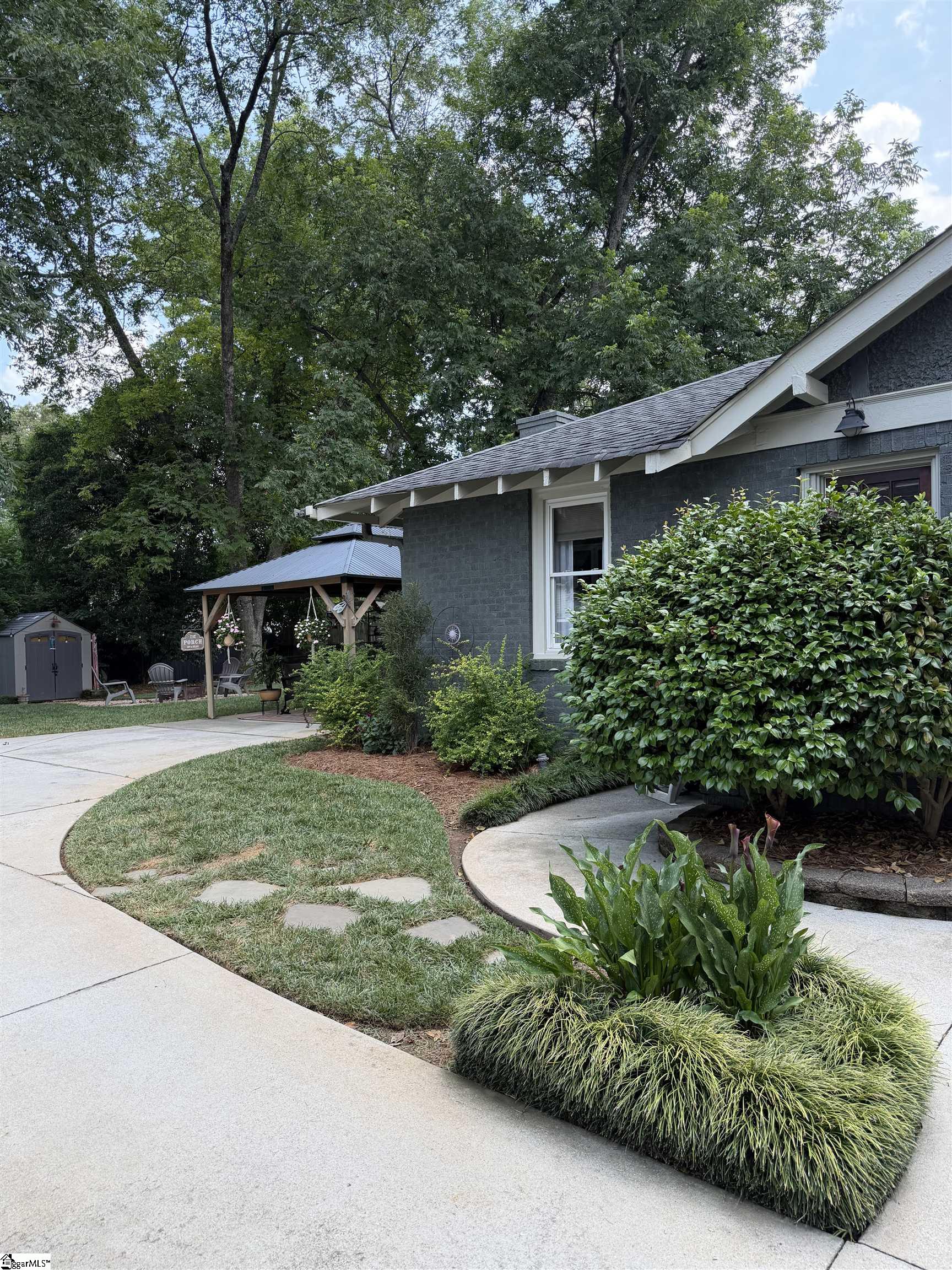 105 E Blue Ridge Drive Greenville, SC 29609