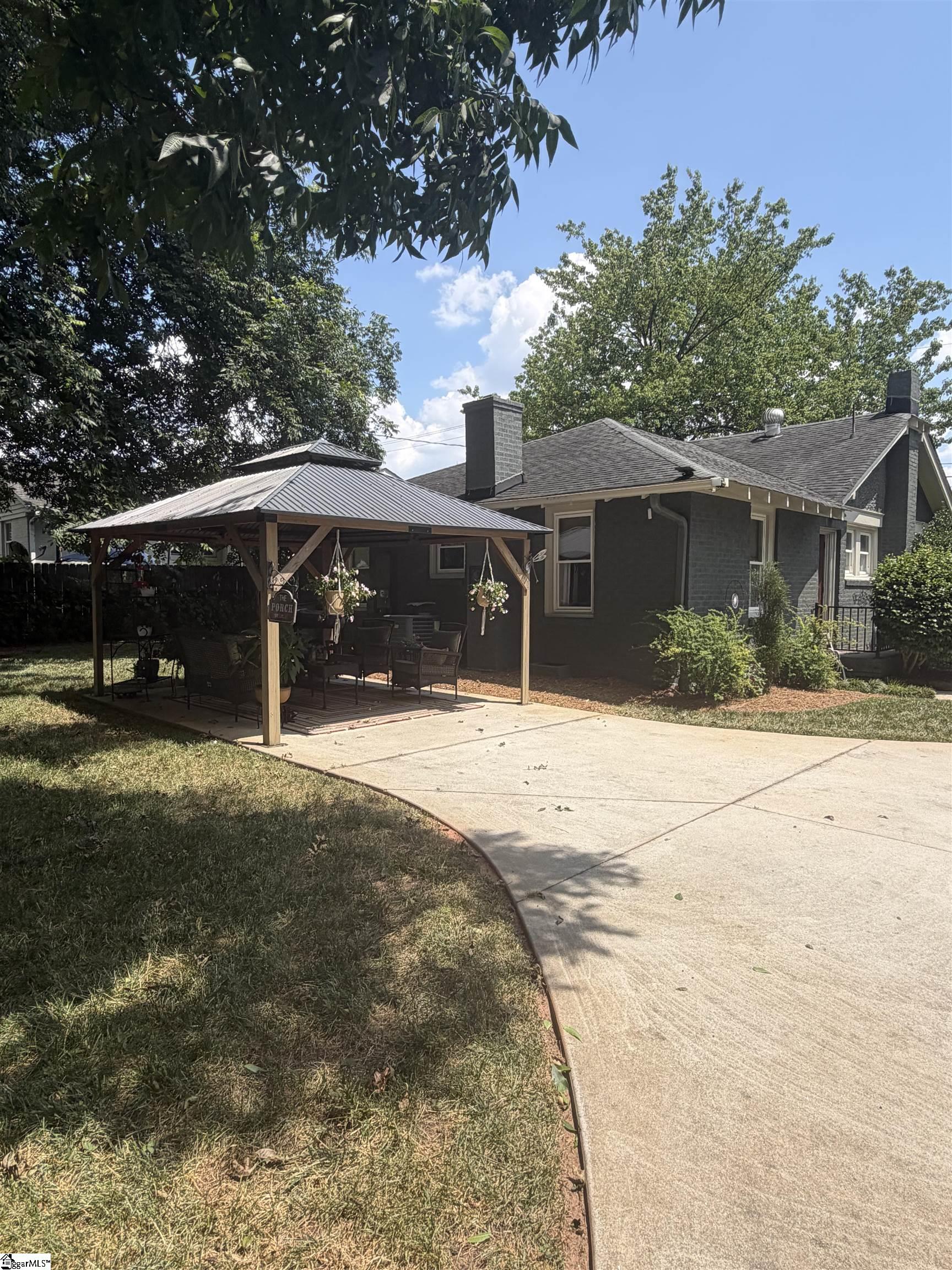 105 E Blue Ridge Drive Greenville, SC 29609