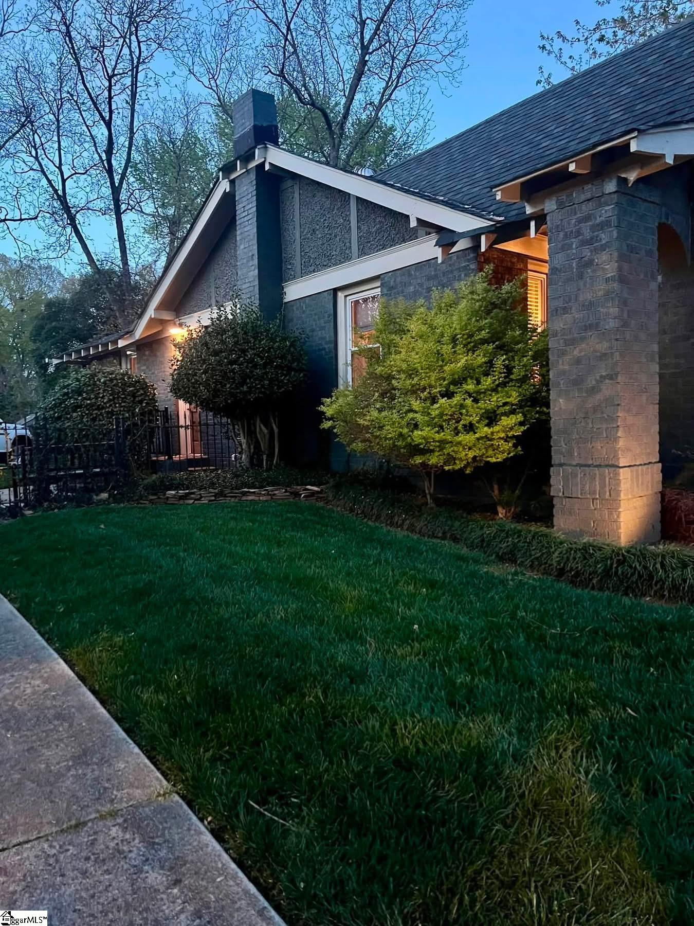 105 E Blue Ridge Drive Greenville, SC 29609