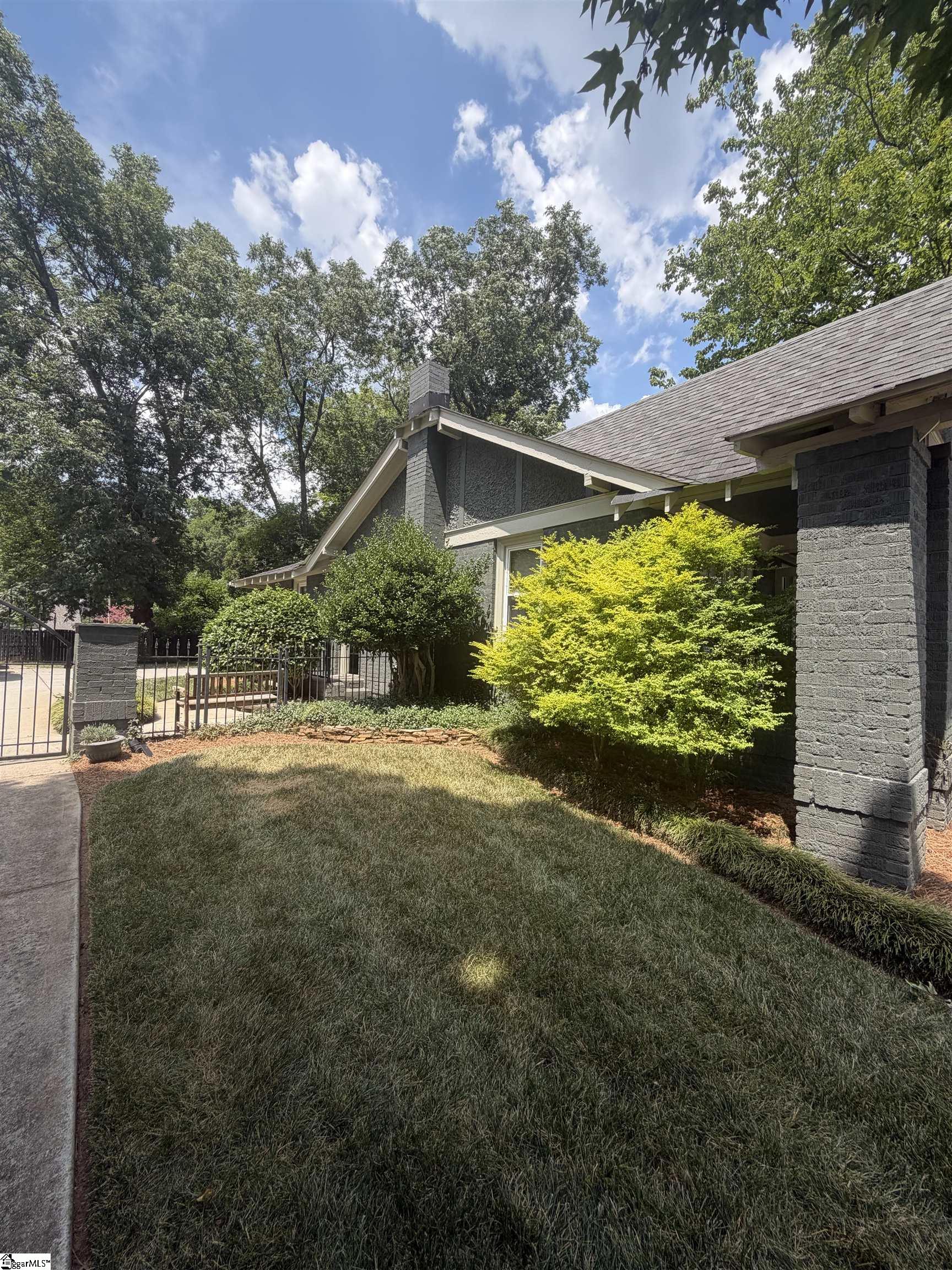 105 E Blue Ridge Drive Greenville, SC 29609