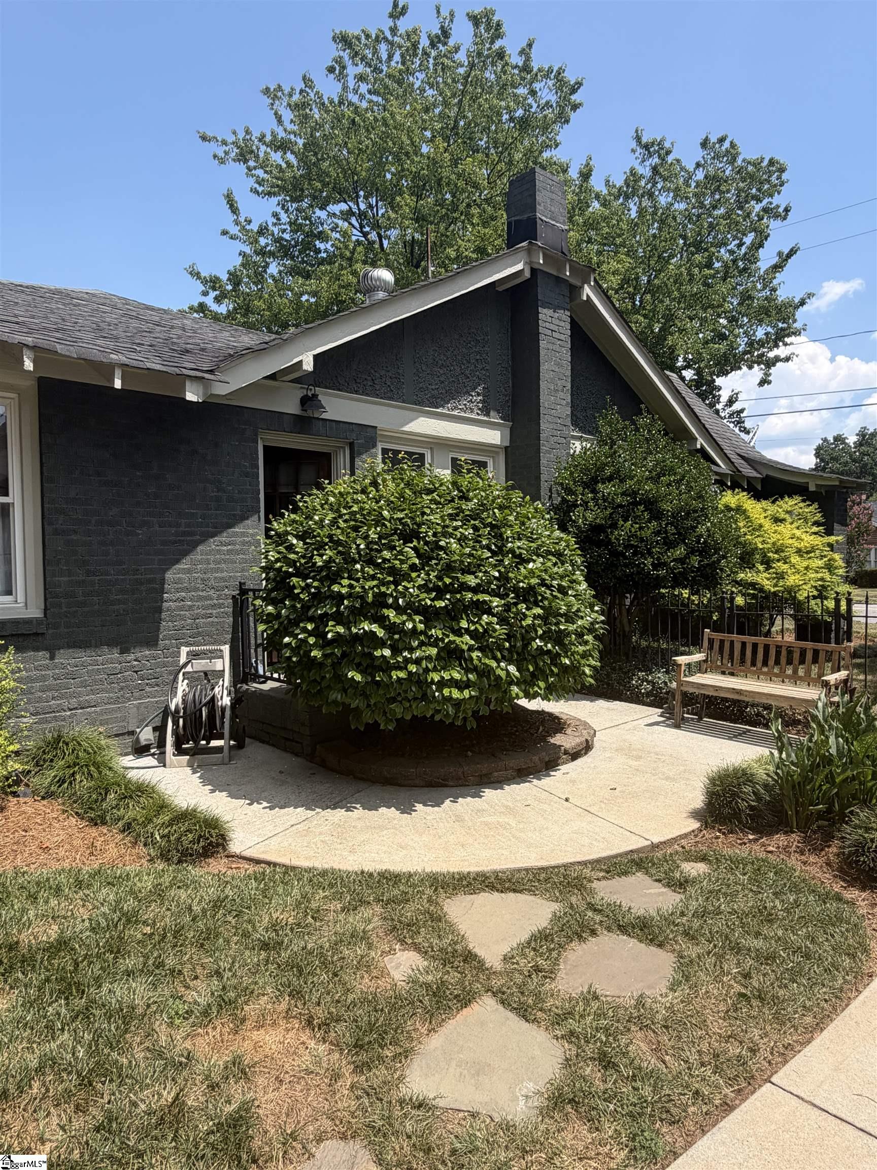 105 E Blue Ridge Drive Greenville, SC 29609