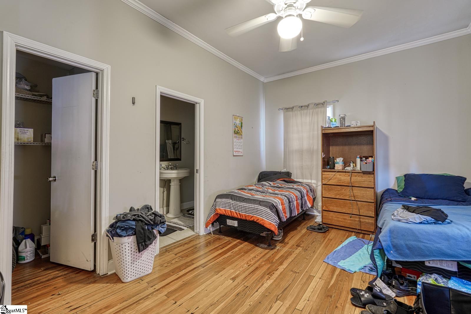 22 Taylor Street Greenville, SC 29605