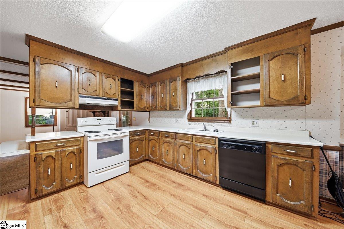 201 Crepe Myrtle Court Greenville, SC 29607