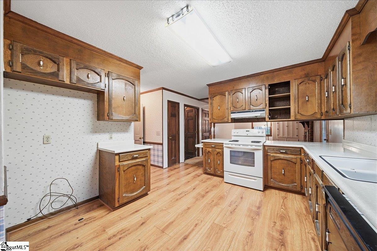 201 Crepe Myrtle Court Greenville, SC 29607