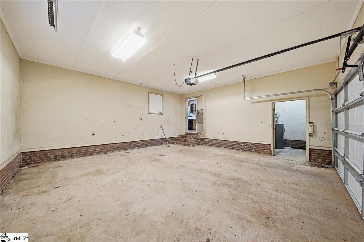 201 Crepe Myrtle Court Greenville, SC 29607