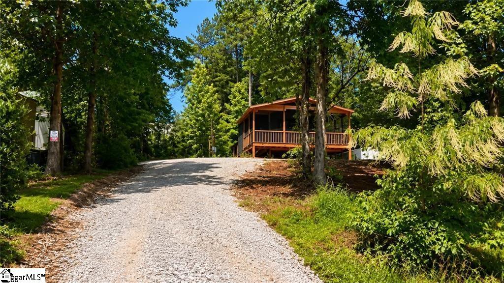 404 & 406 Kinston Loop Drive Westminster, SC 29693