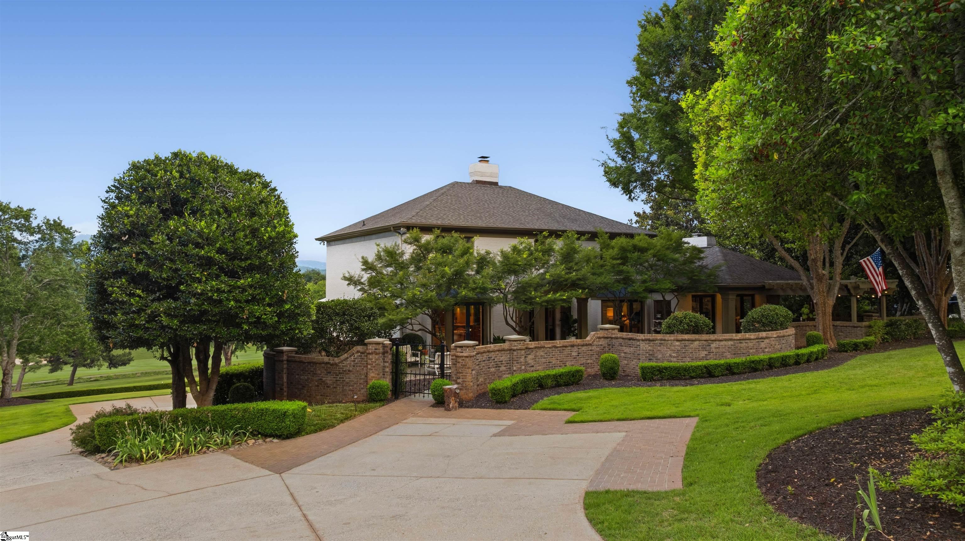 112 E Round Hill Road Greenville, SC 29617