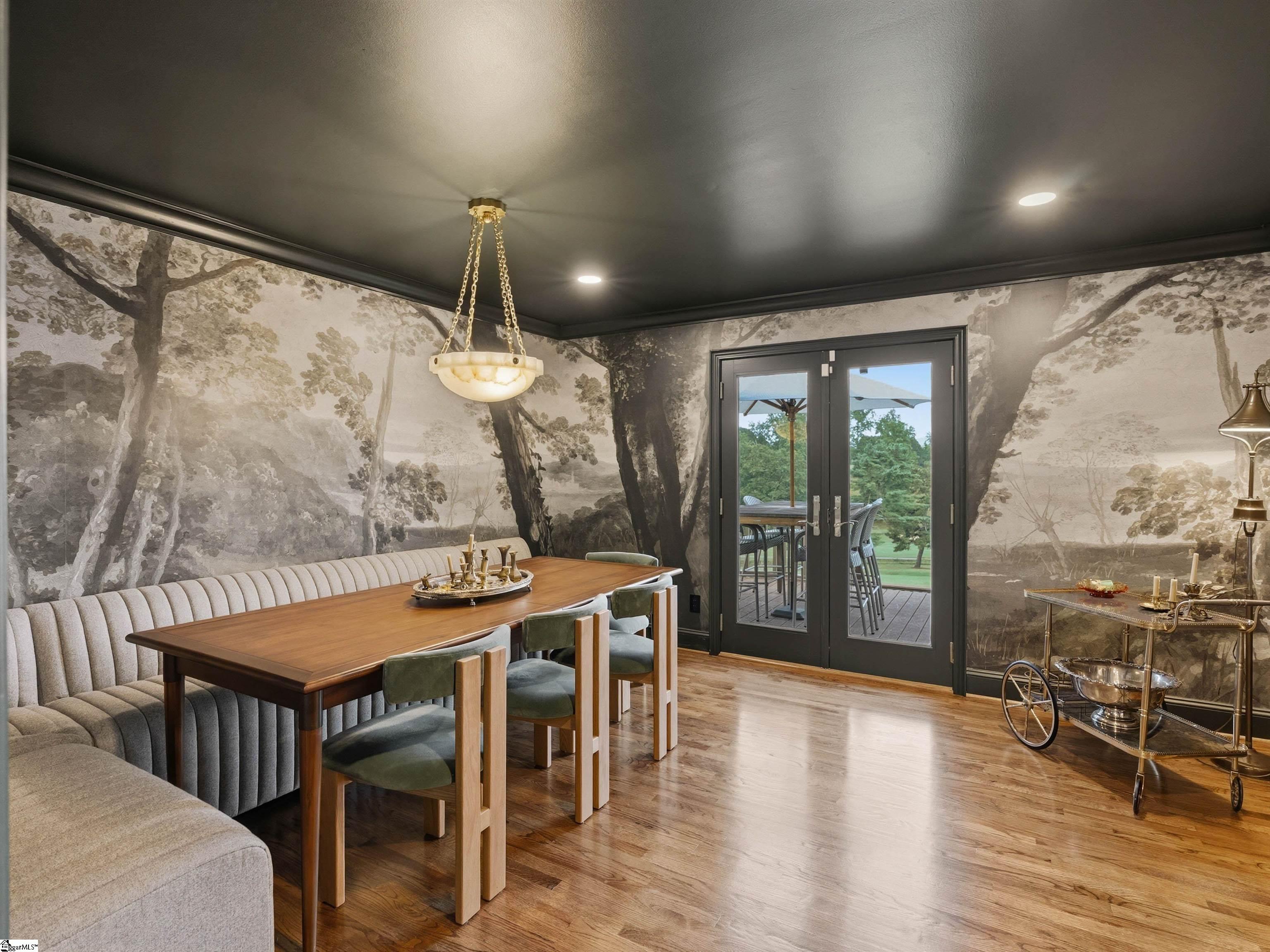 112 E Round Hill Road Greenville, SC 29617